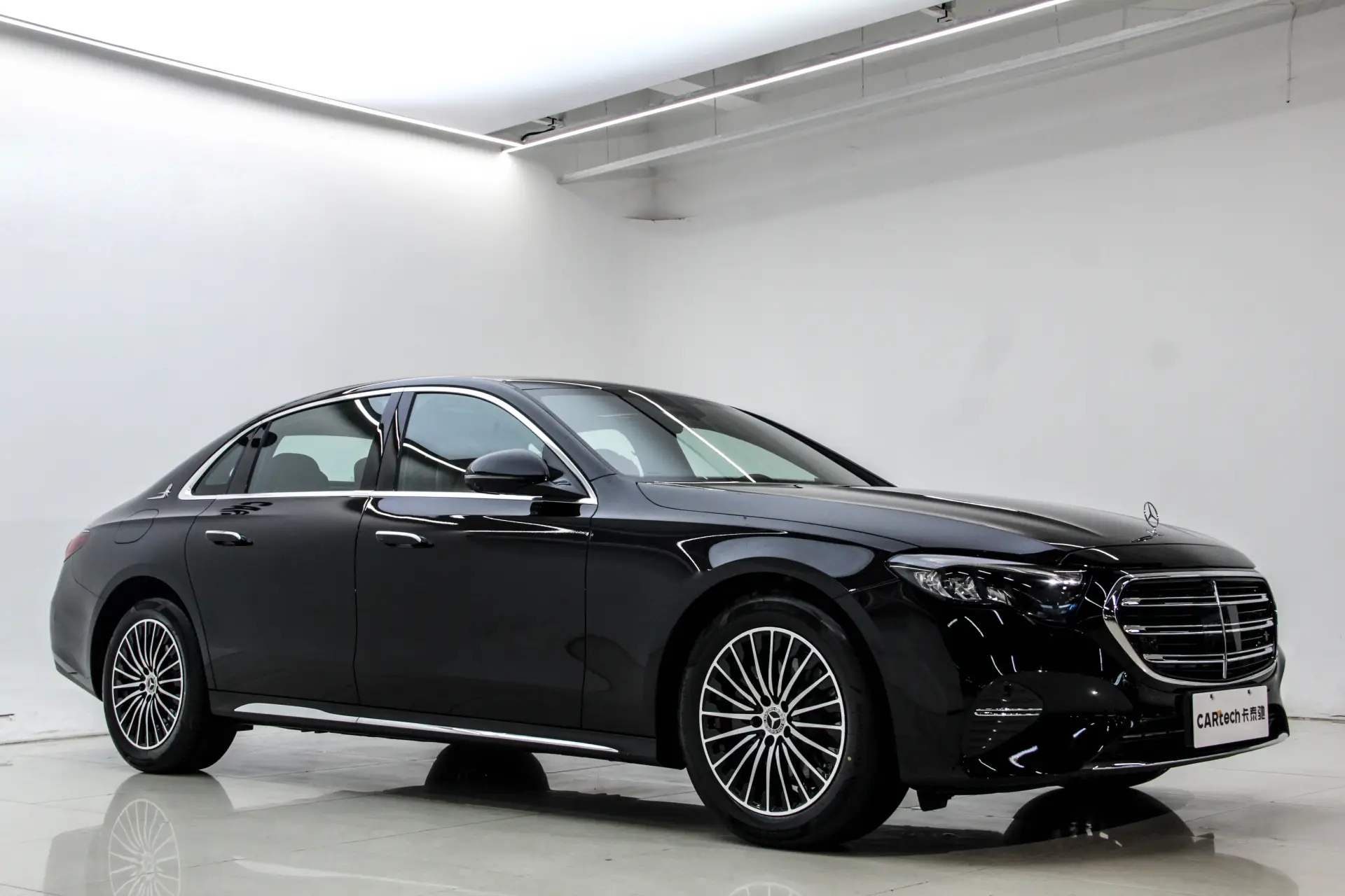Mercedes-Benz E 260 L, 2025 2