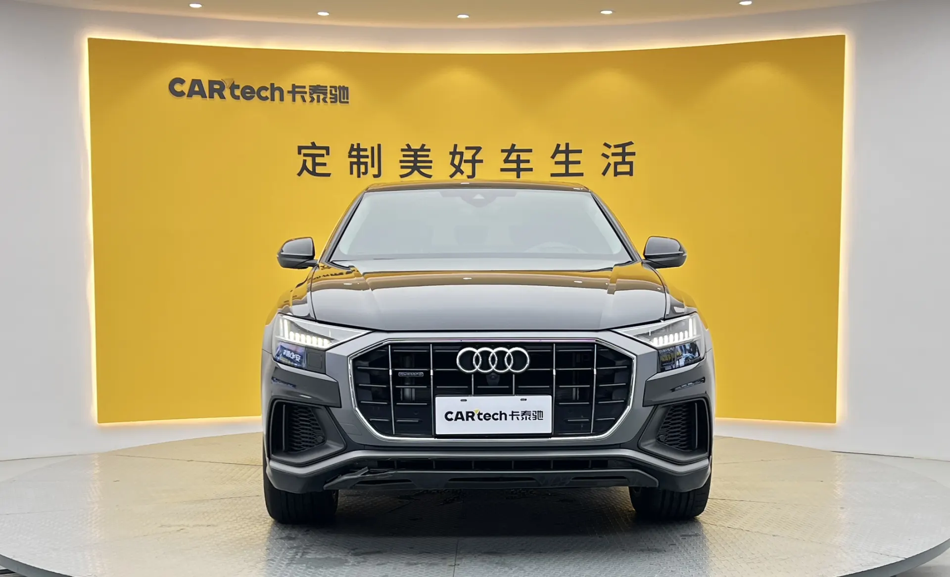 Audi Q8 55 TFSI, 2022 3