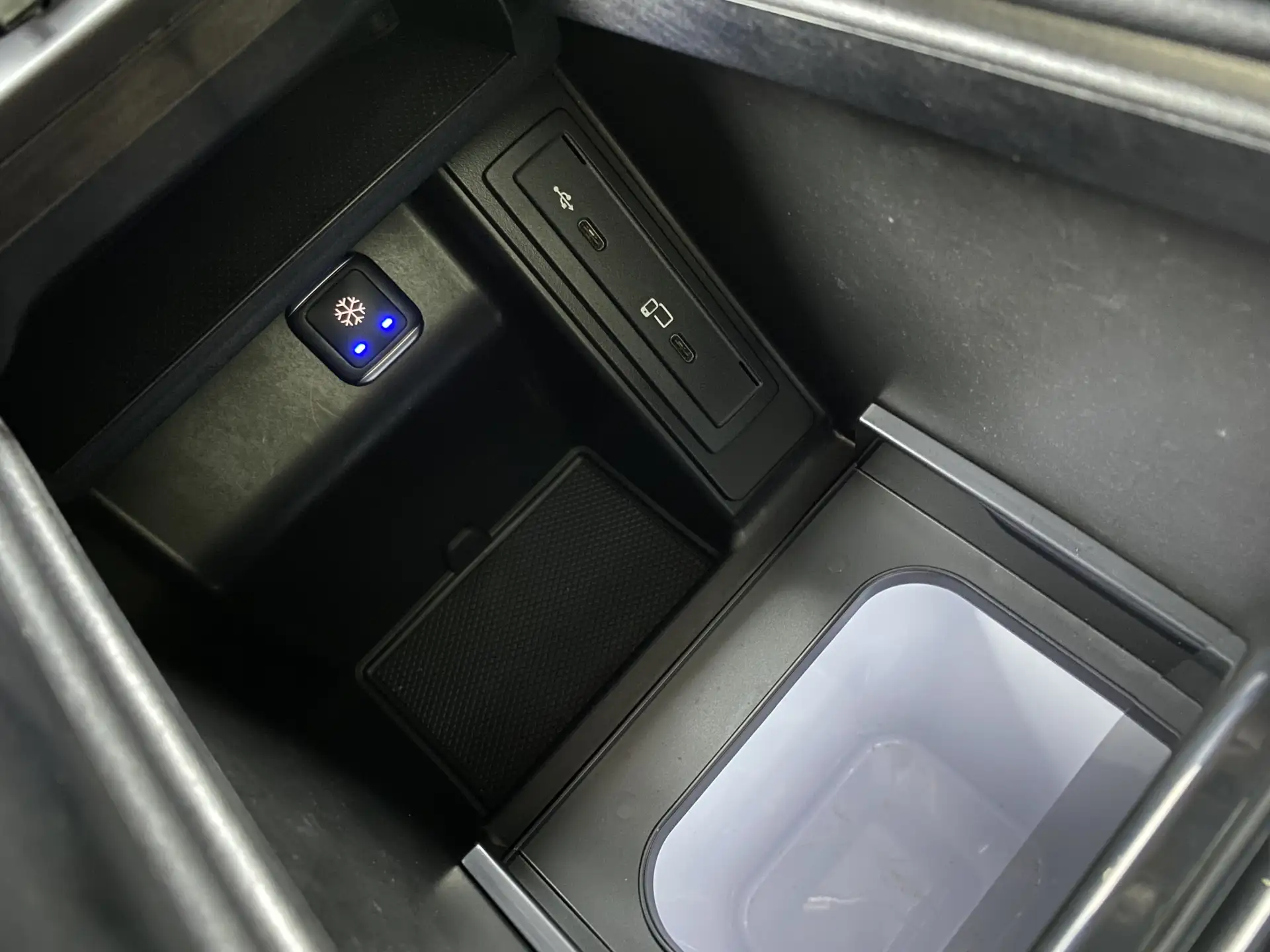 Mercedes-Benz V, 2021 27