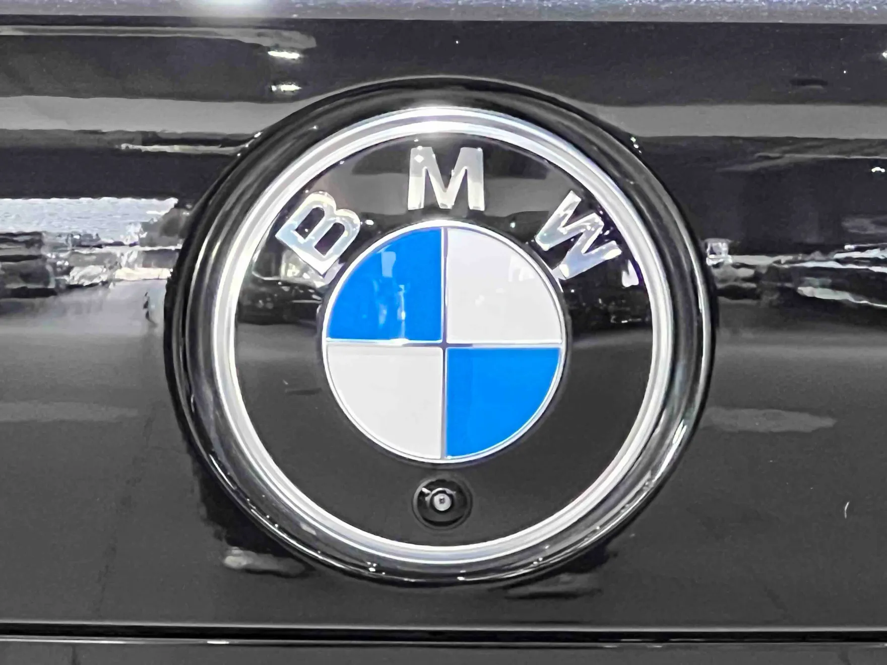 BMW 735Li, 2025 12