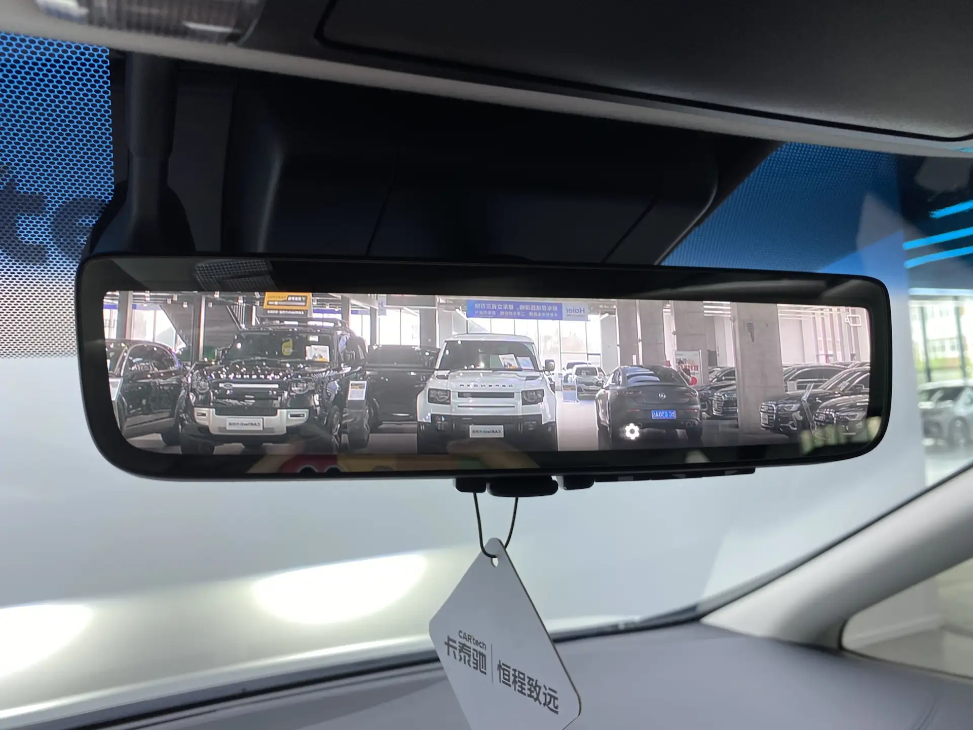 Toyota Vellfire, 2023 25