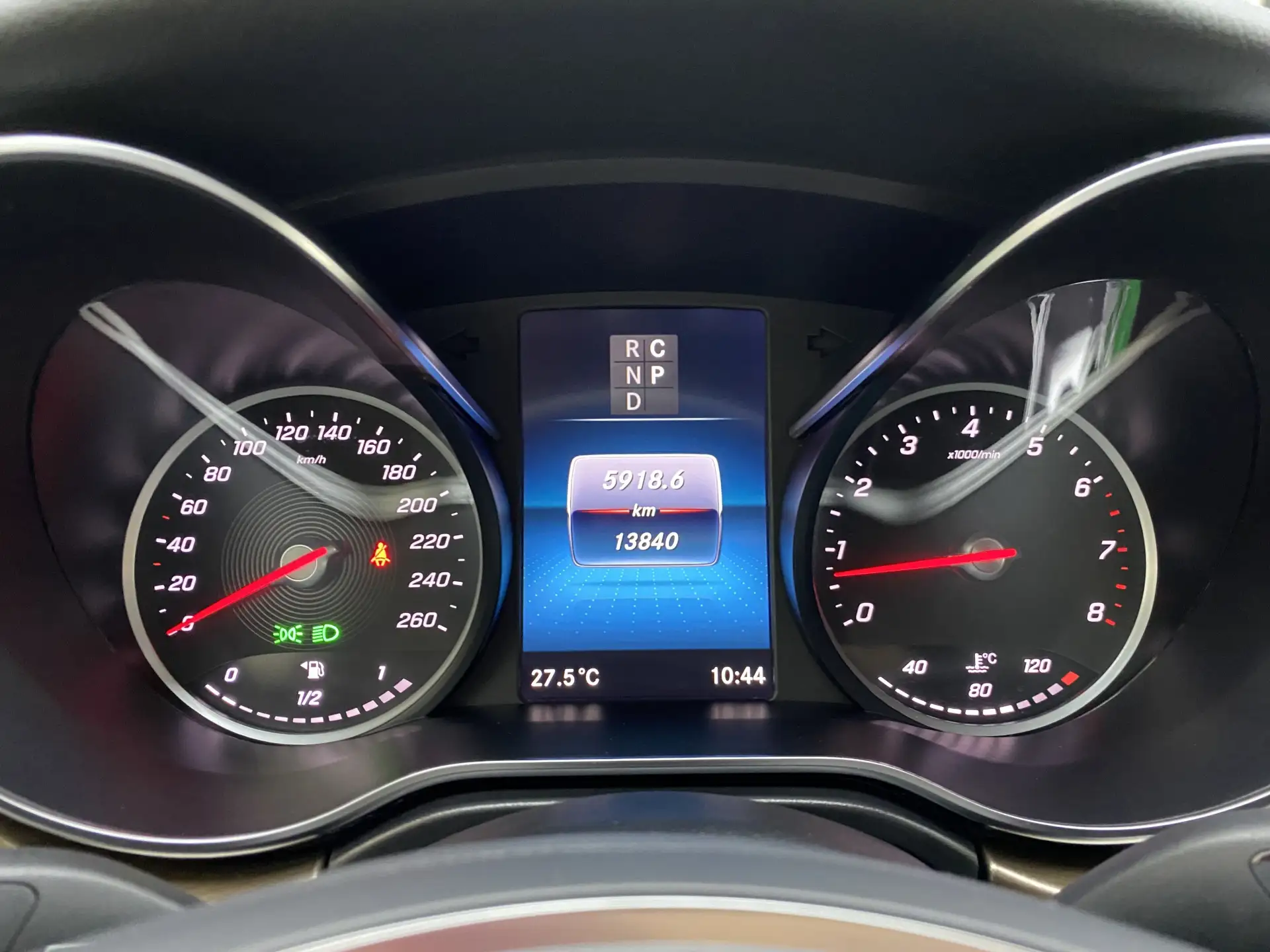 Mercedes-Benz V, 2021 15