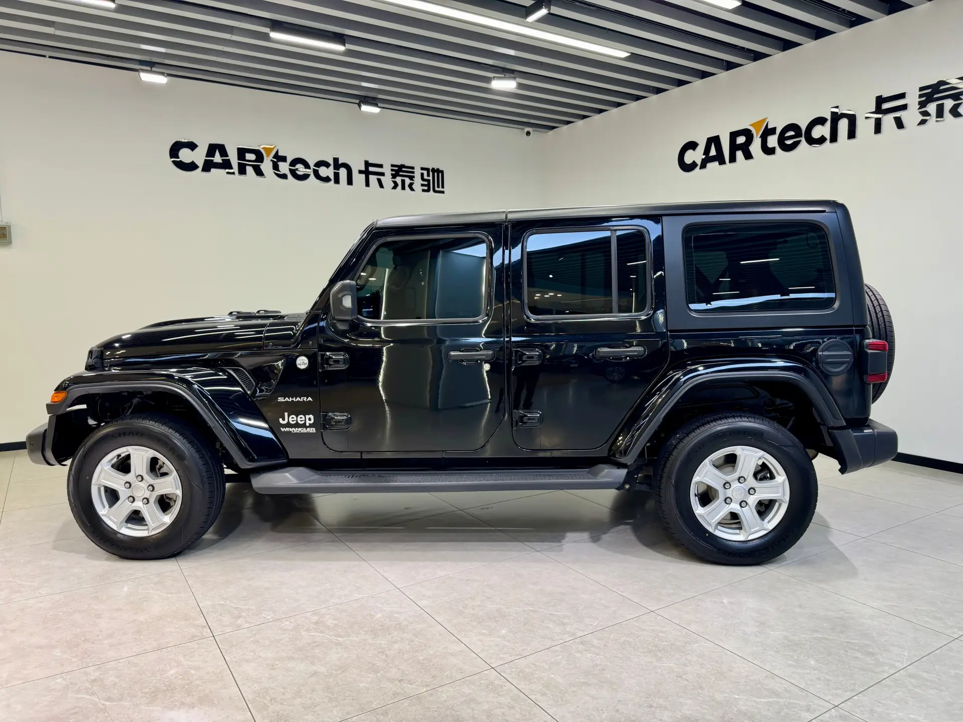 Jeep Wrangler, 2021 27