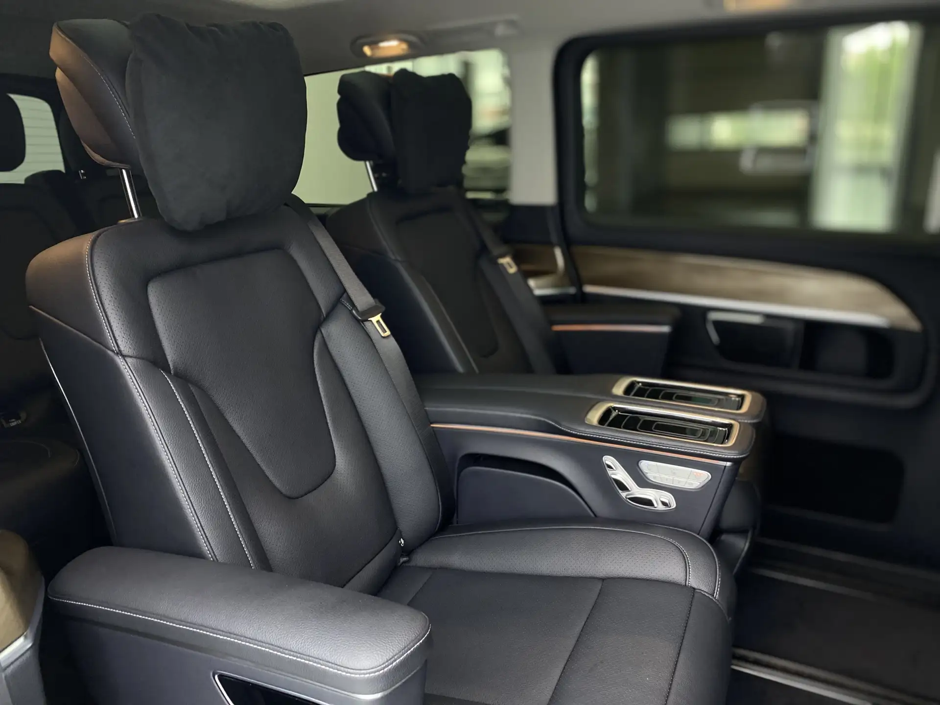 Mercedes-Benz V, 2021 10