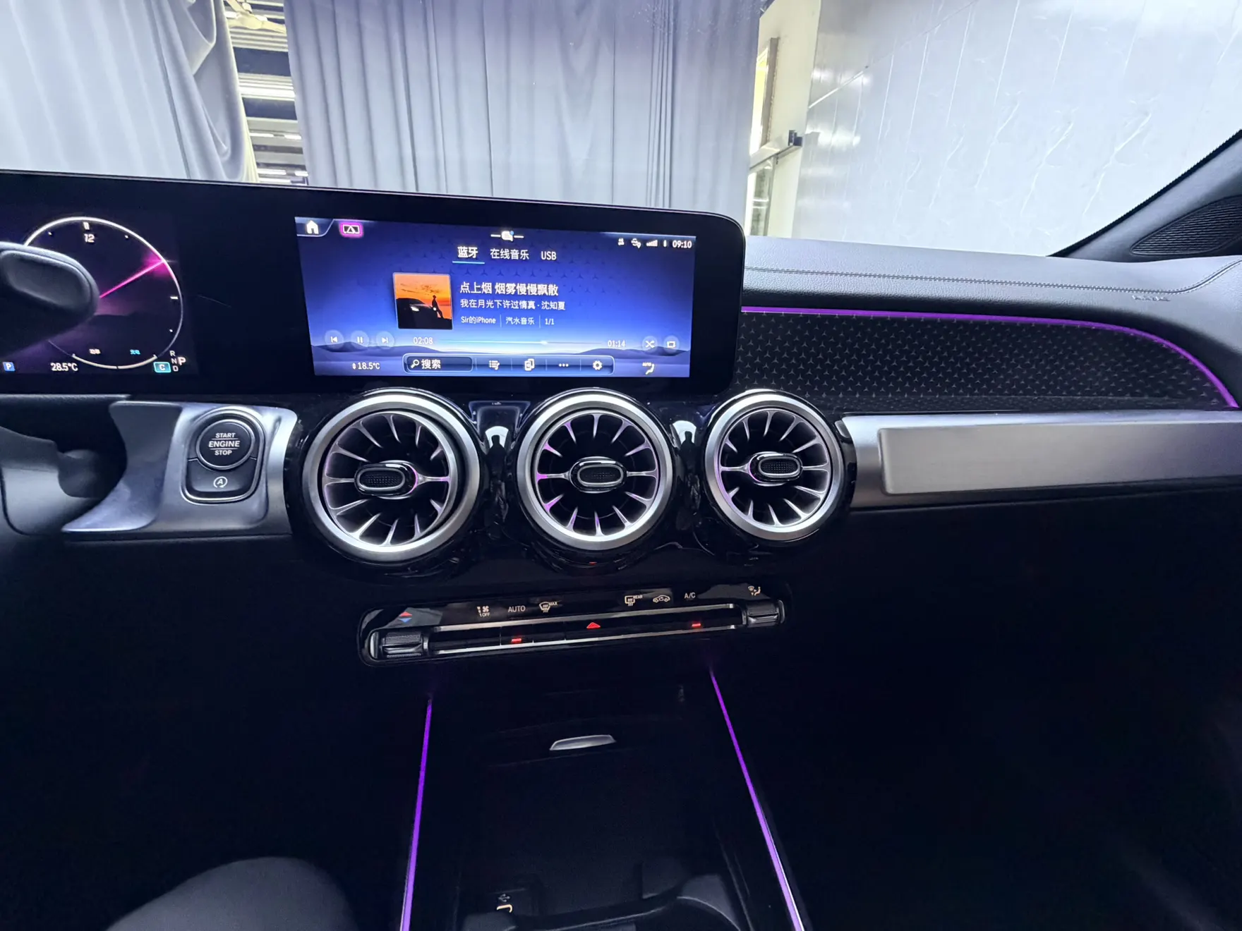 Mercedes-Benz GLB, 2025 10
