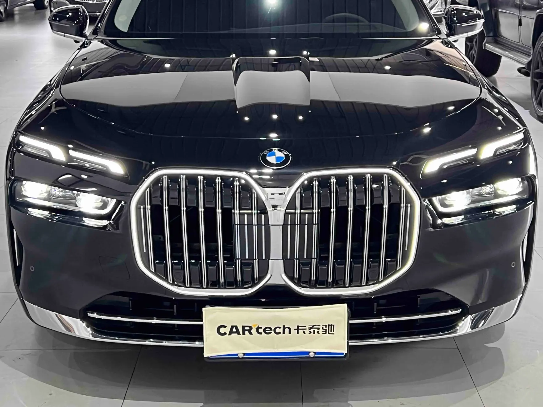 BMW 735Li, 2025 3