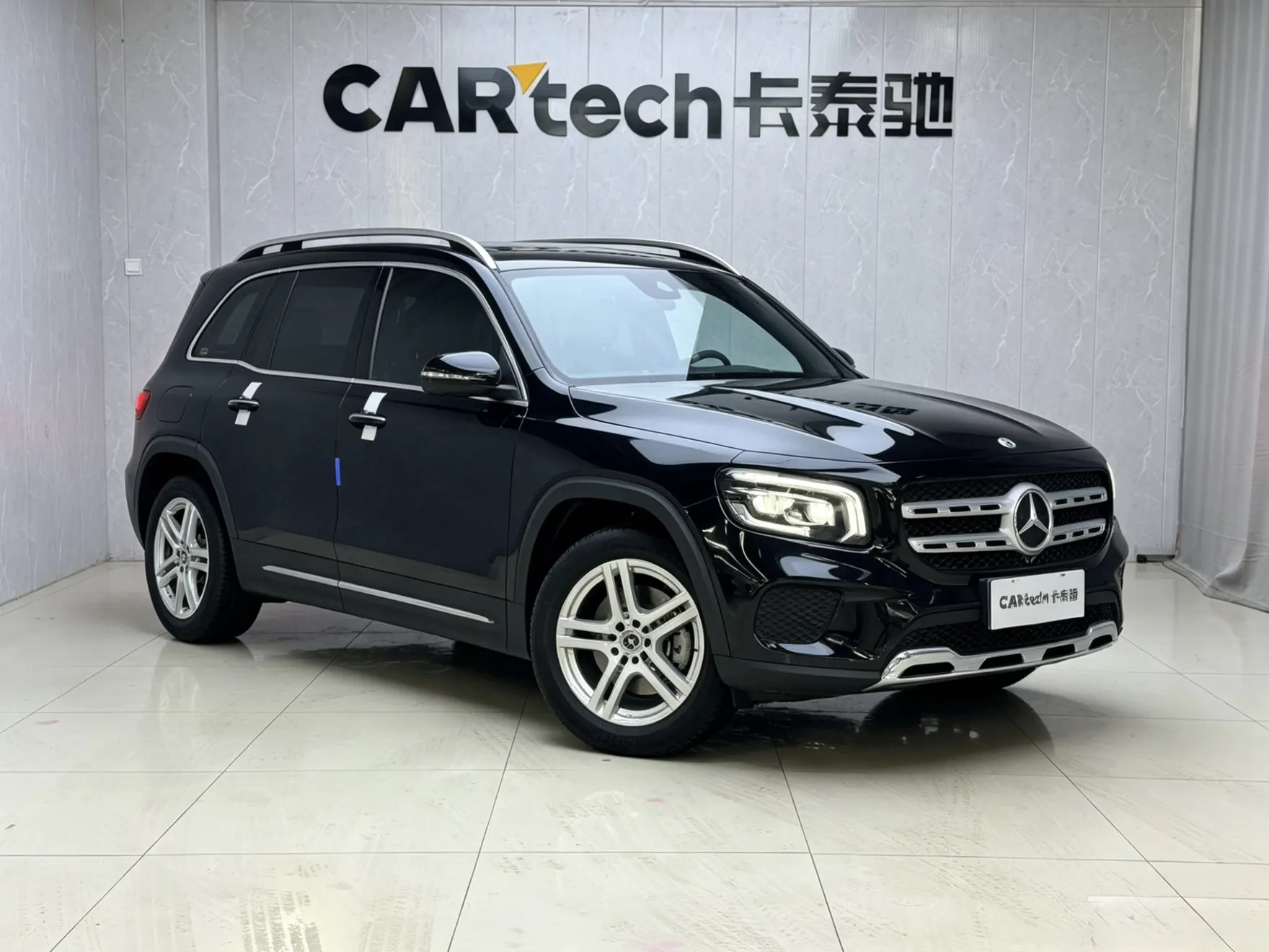 Mercedes-Benz GLB, 2023 2