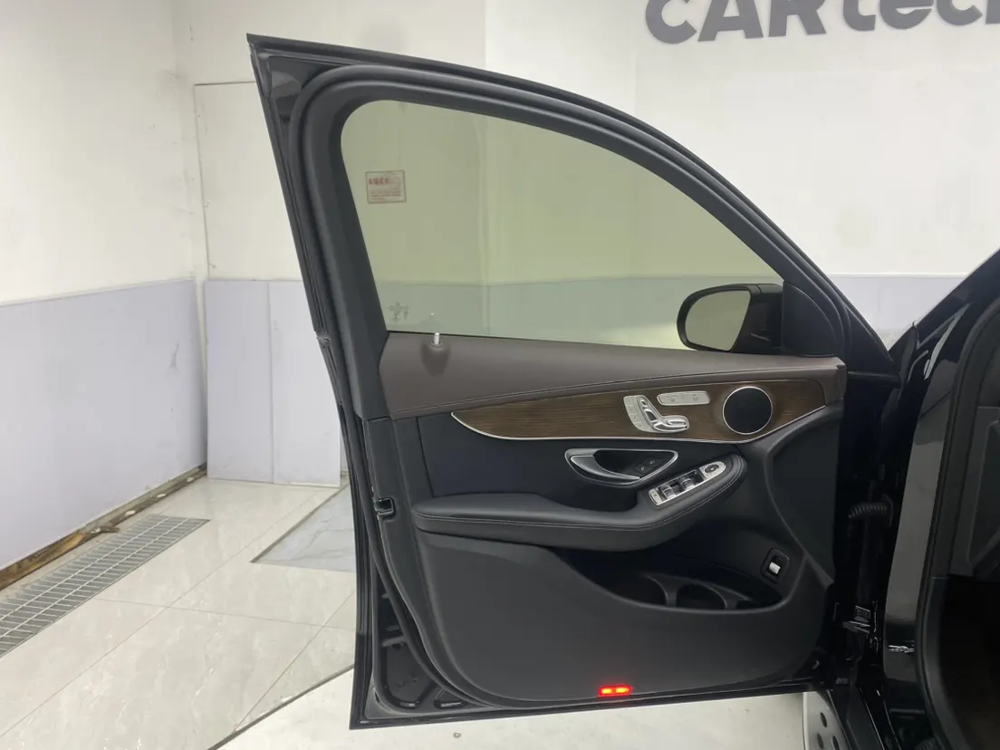 Mercedes-Benz GLC 300 L, 2023 16