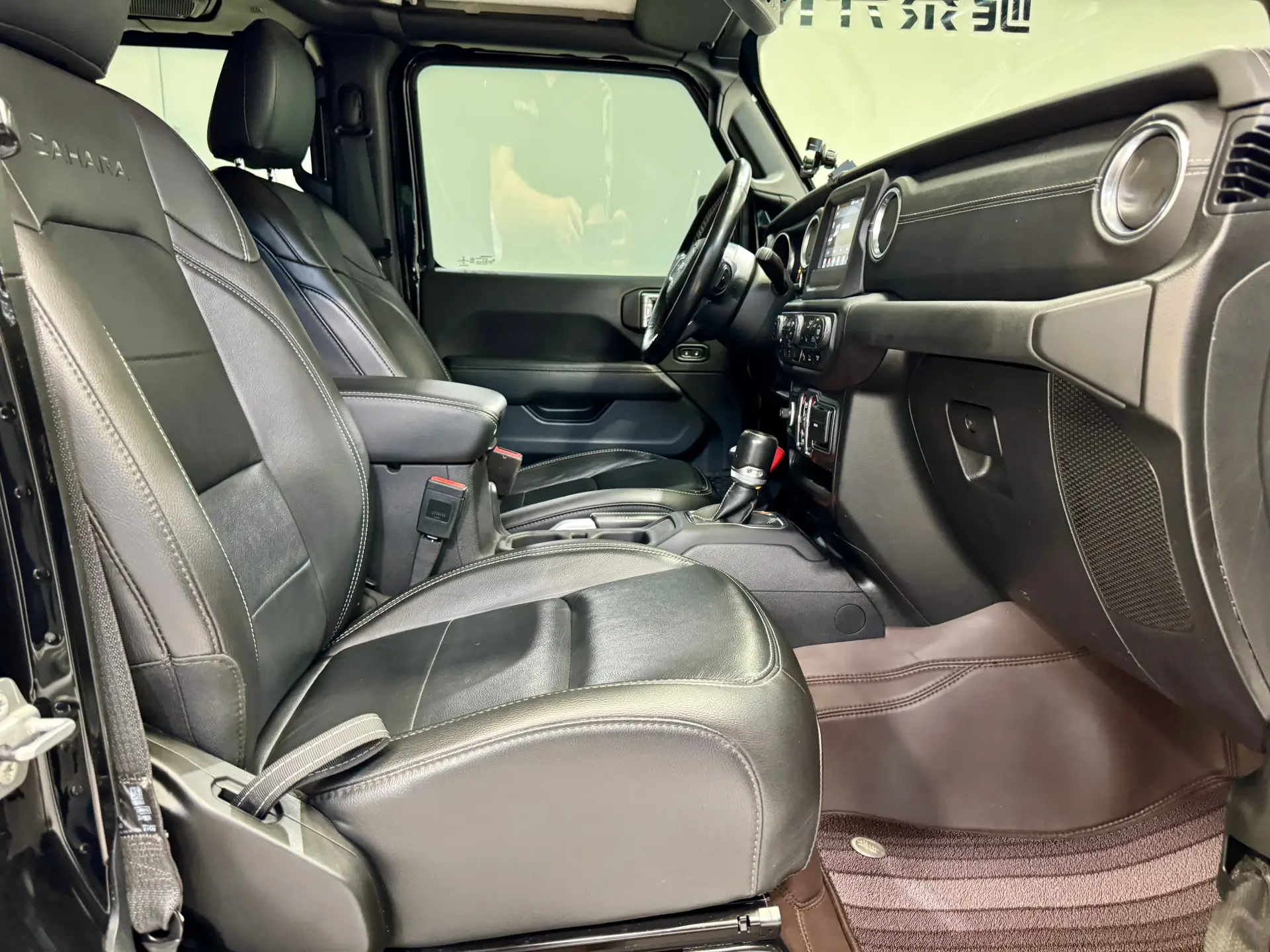Jeep Wrangler, 2021 8