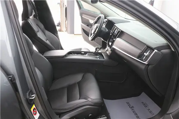 Volvo V90, 2020 17