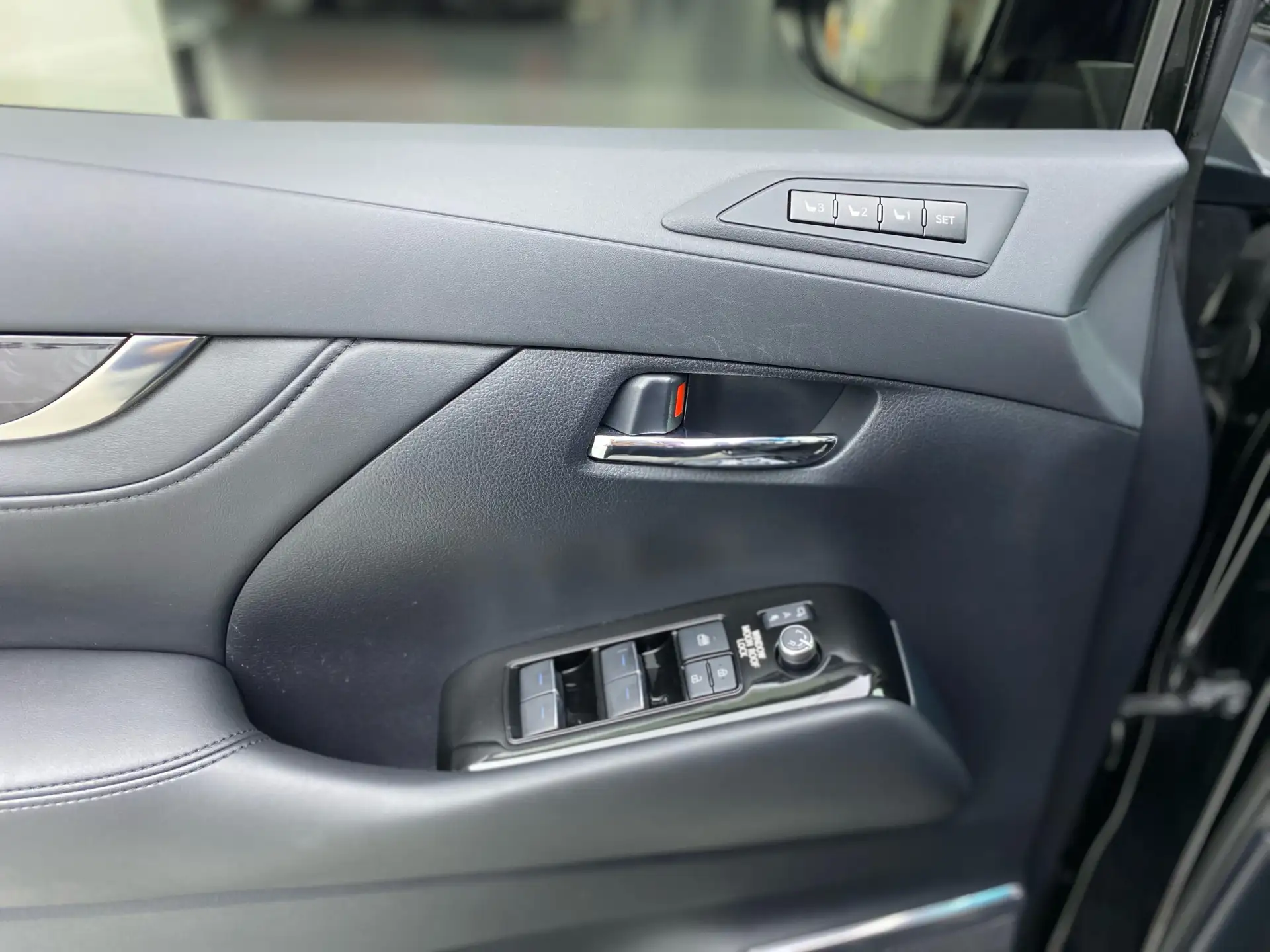Toyota Vellfire, 2023 20