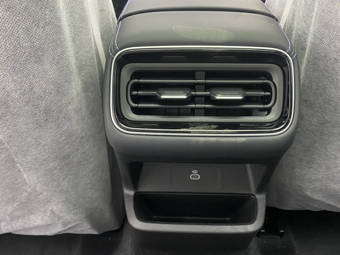 Geely Preface, 2026 22