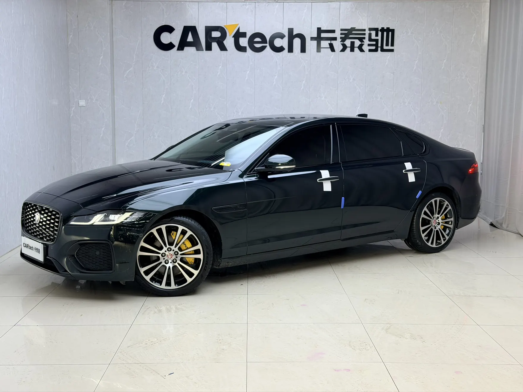 Jaguar XFL