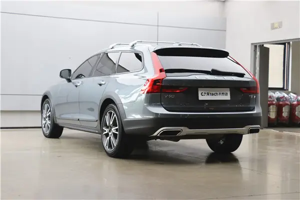Volvo V90, 2020 21