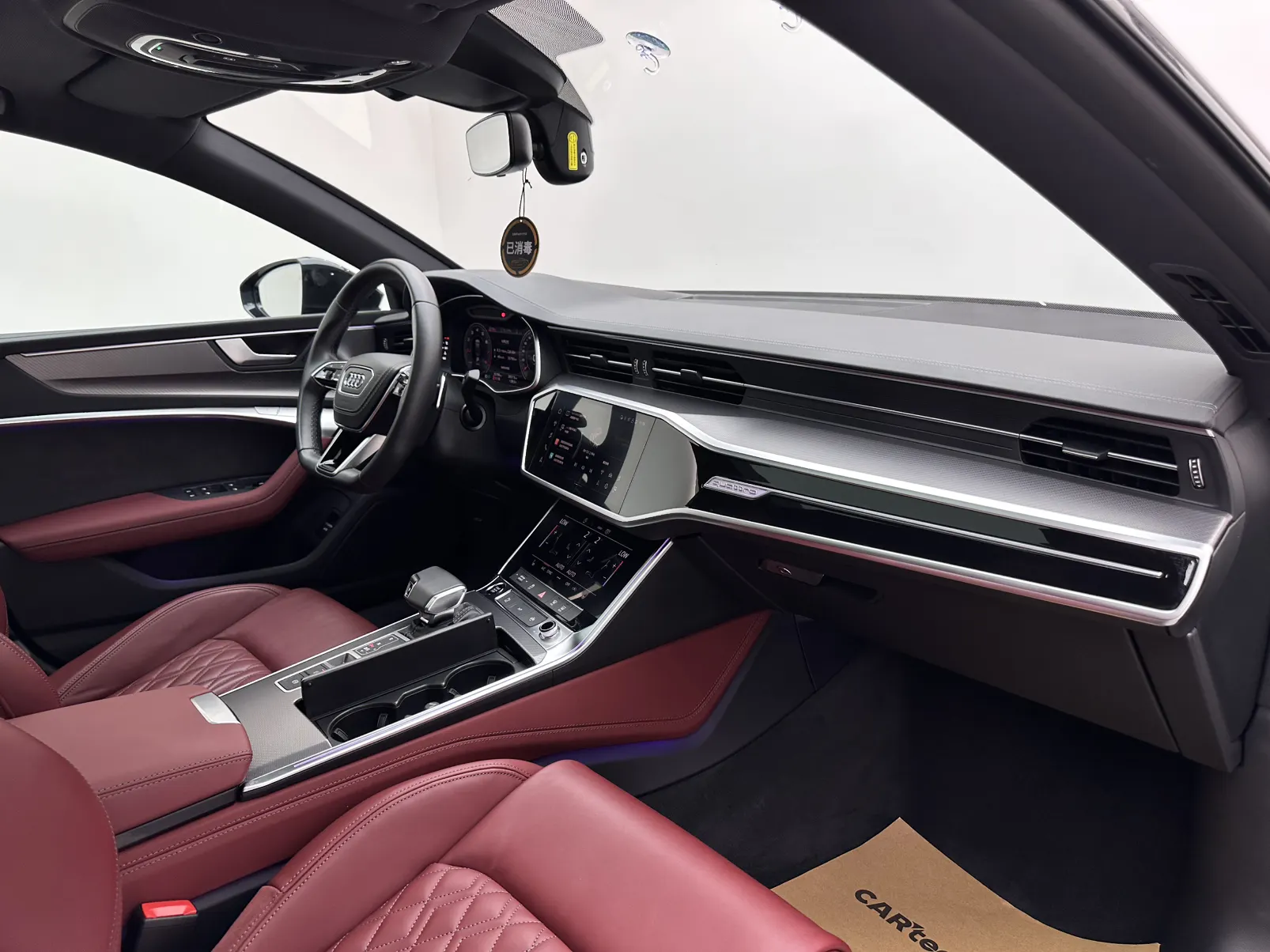 Audi A7L 45 TFSI, 2024 10