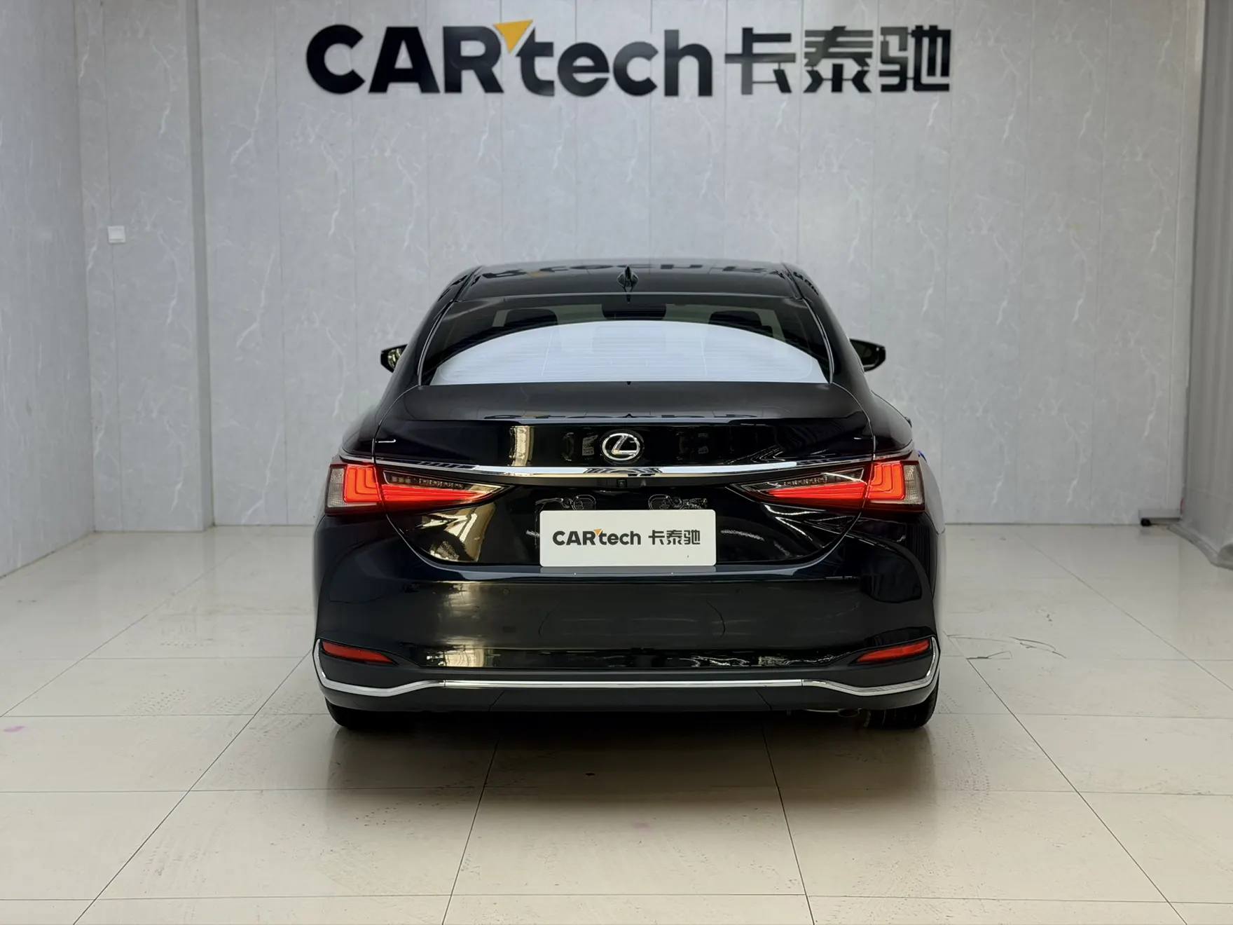 Lexus ES 200, 2023 6