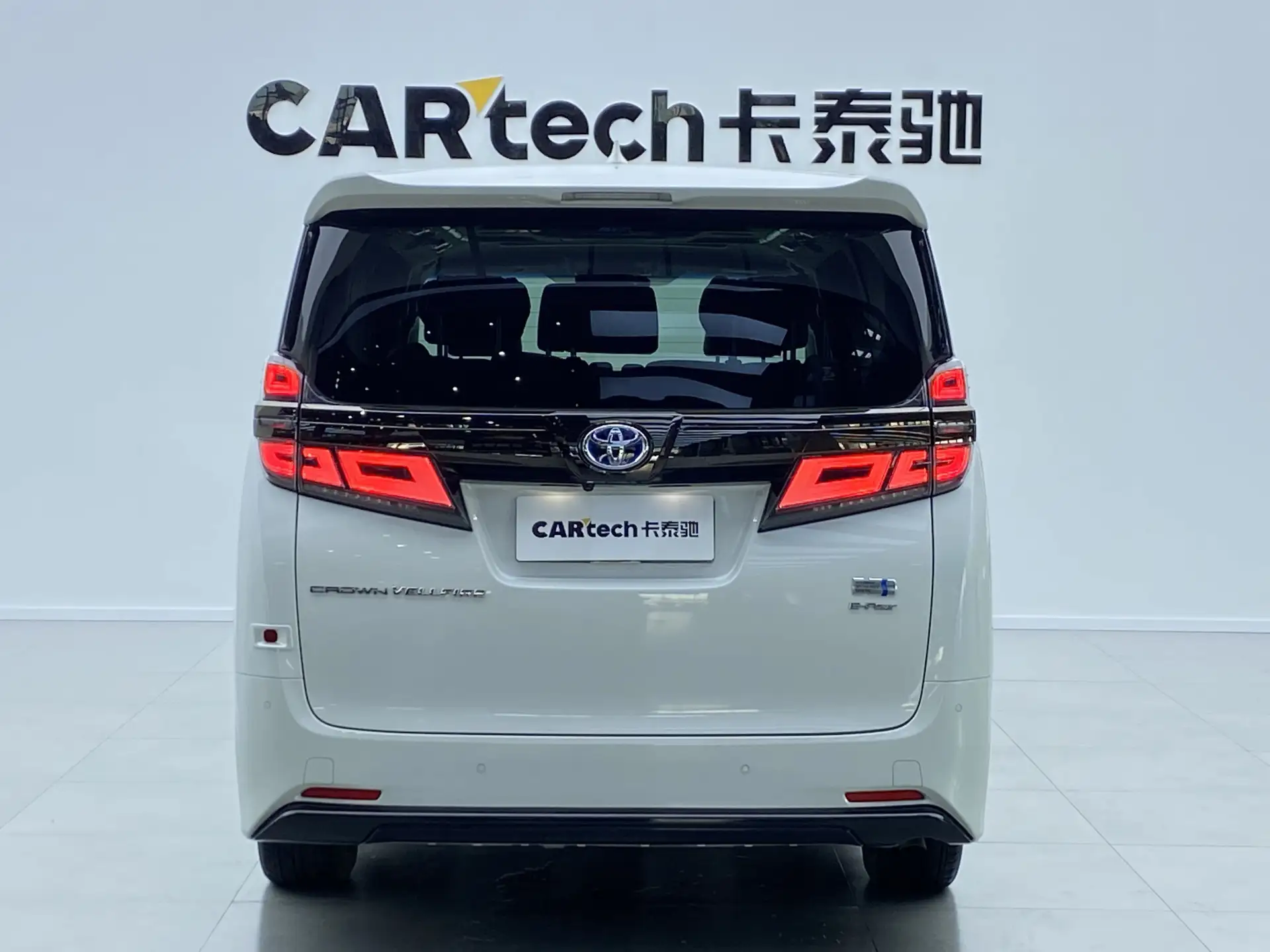 Toyota Vellfire, 2023 4