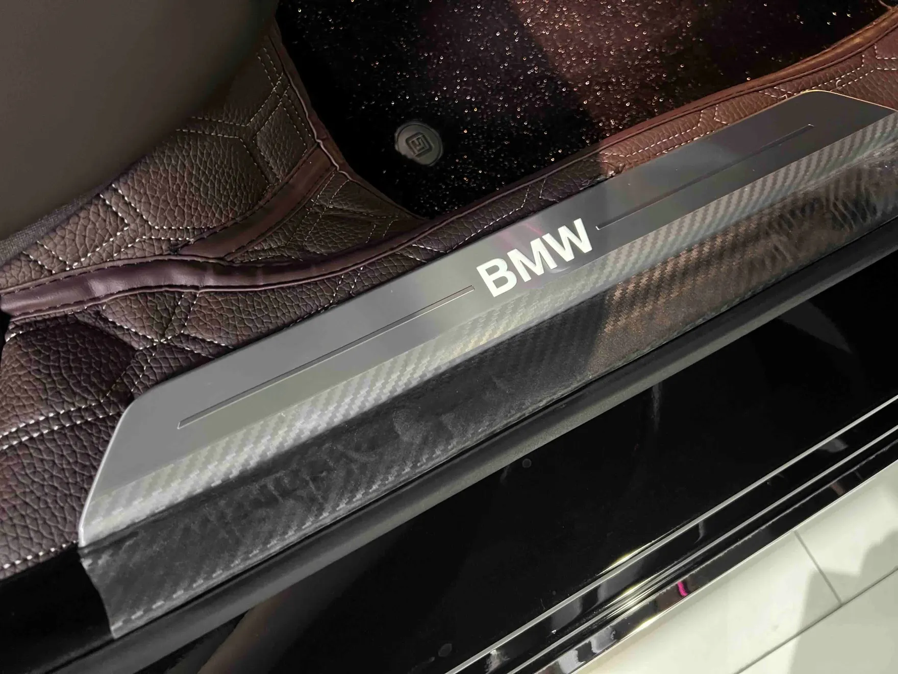 BMW 735Li, 2025 29
