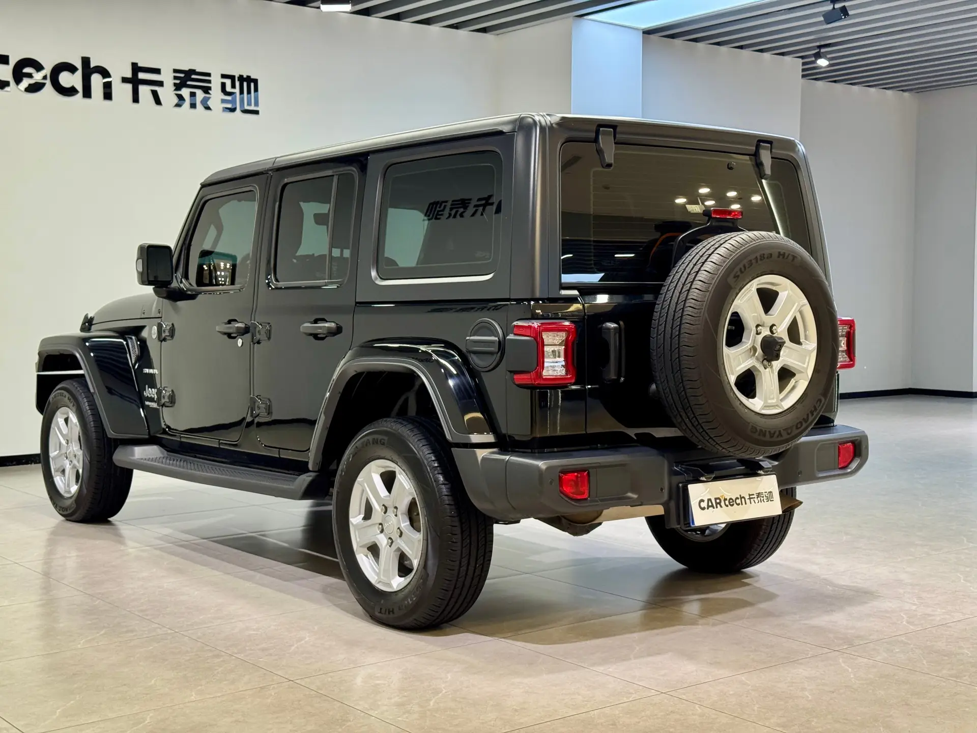 Jeep Wrangler, 2021 24