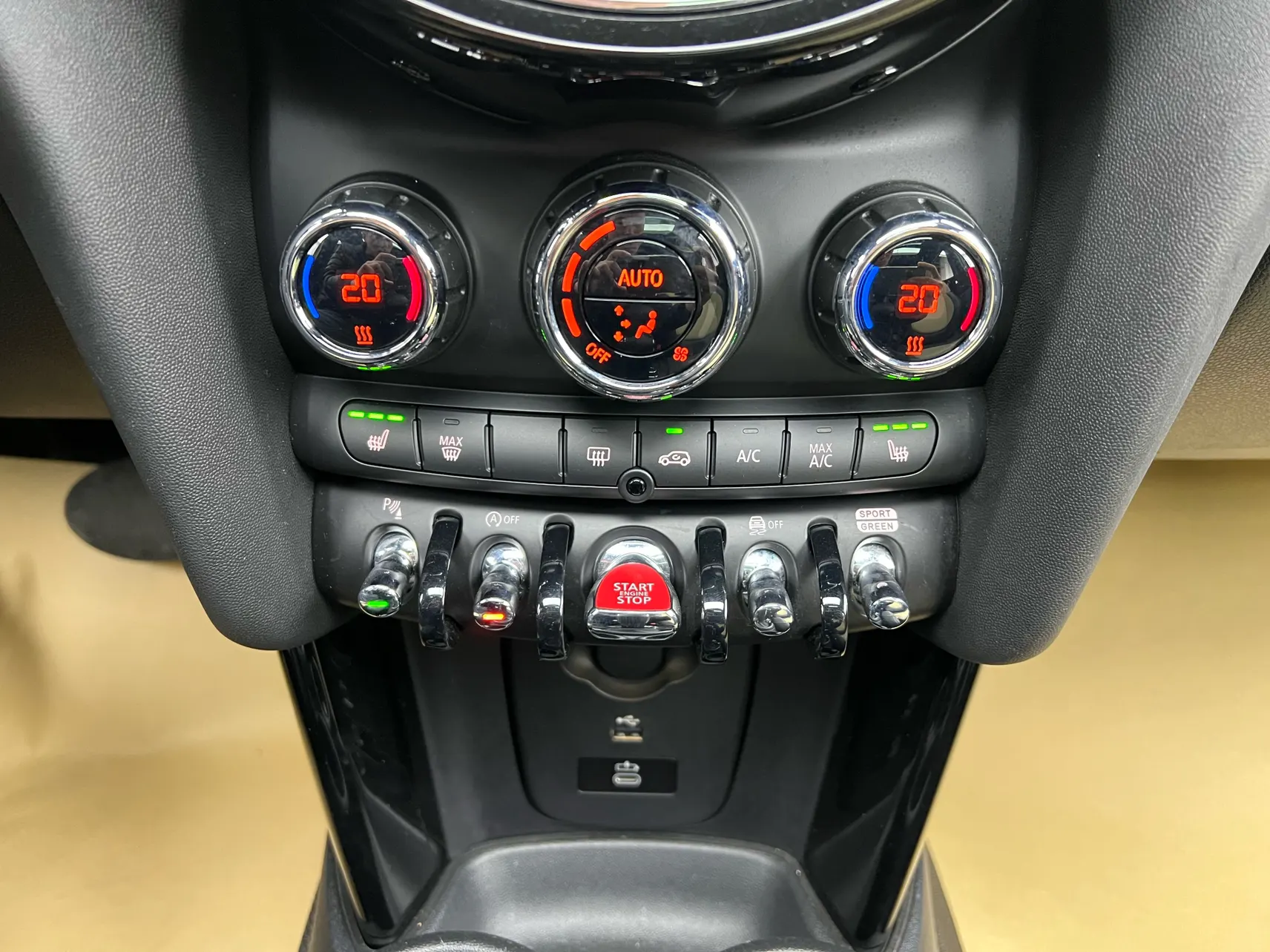 Mini Cooper, 2023 21