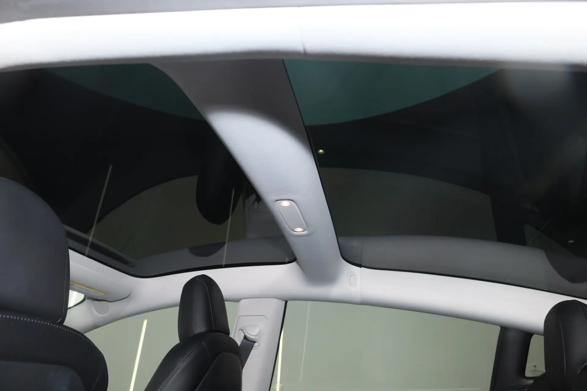 Tesla Model 3, 2020 23