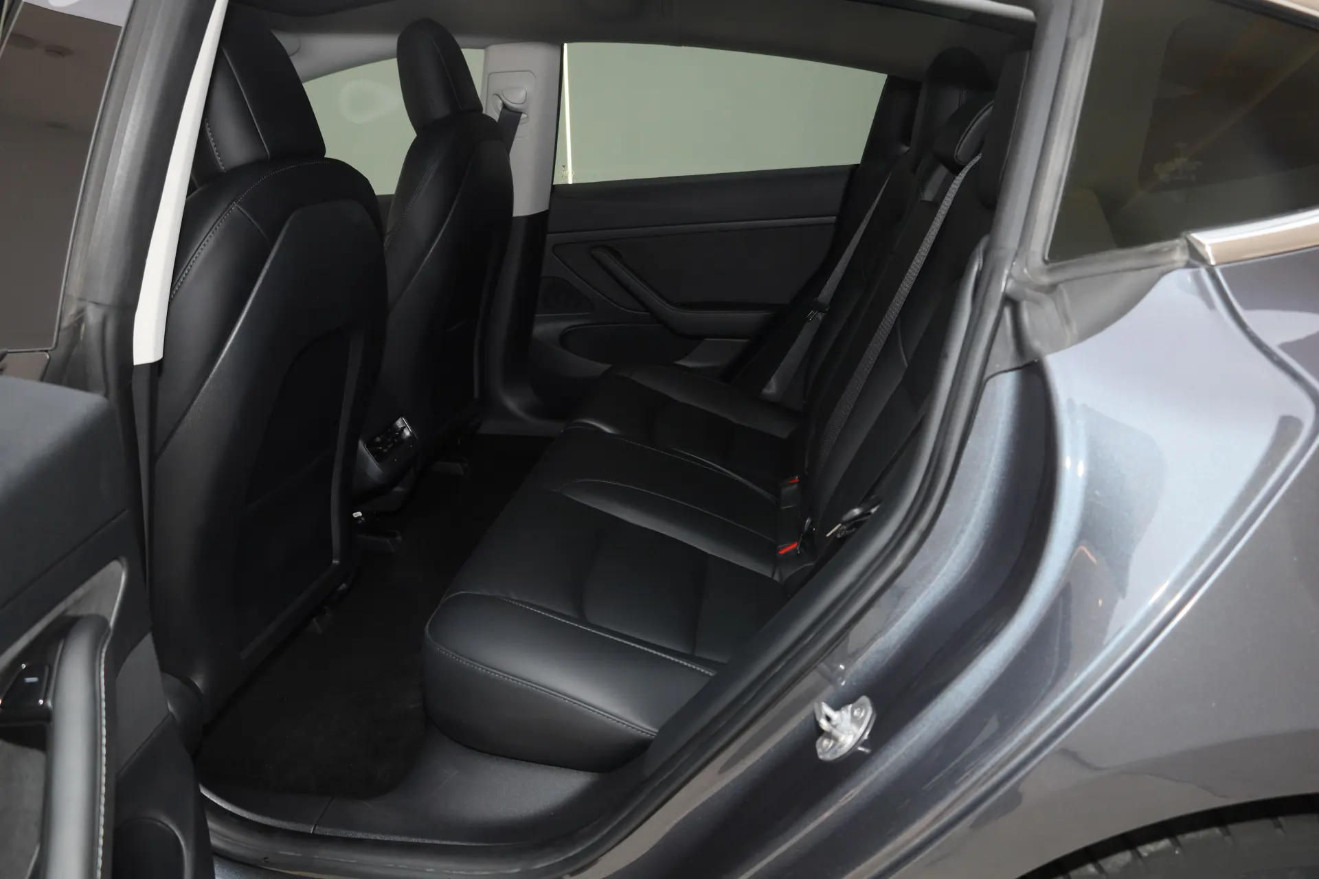 Tesla Model 3, 2020 19