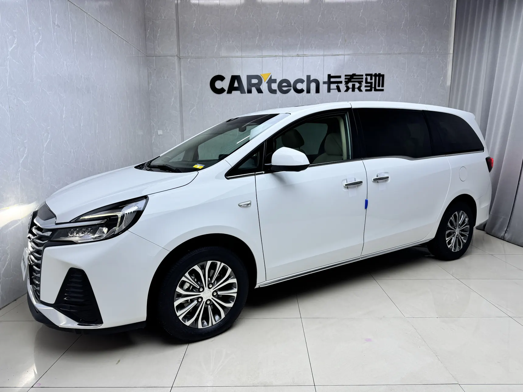 Buick GL8, 2025 1
