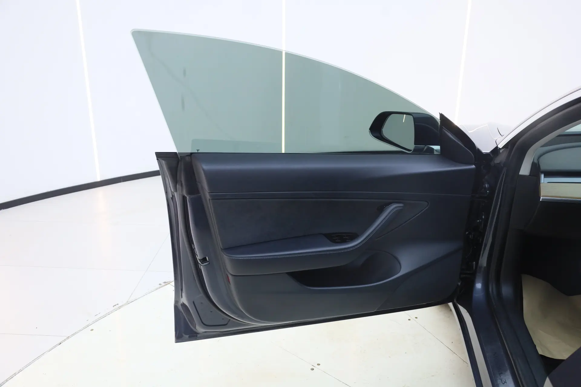 Tesla Model 3, 2020 16
