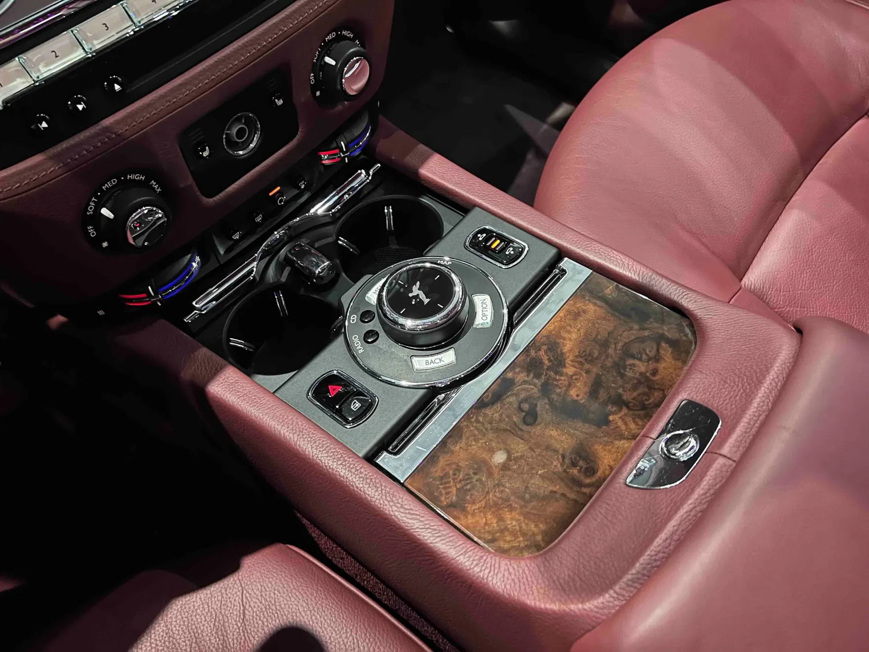 Rolls-Royce Ghost, 2014 25