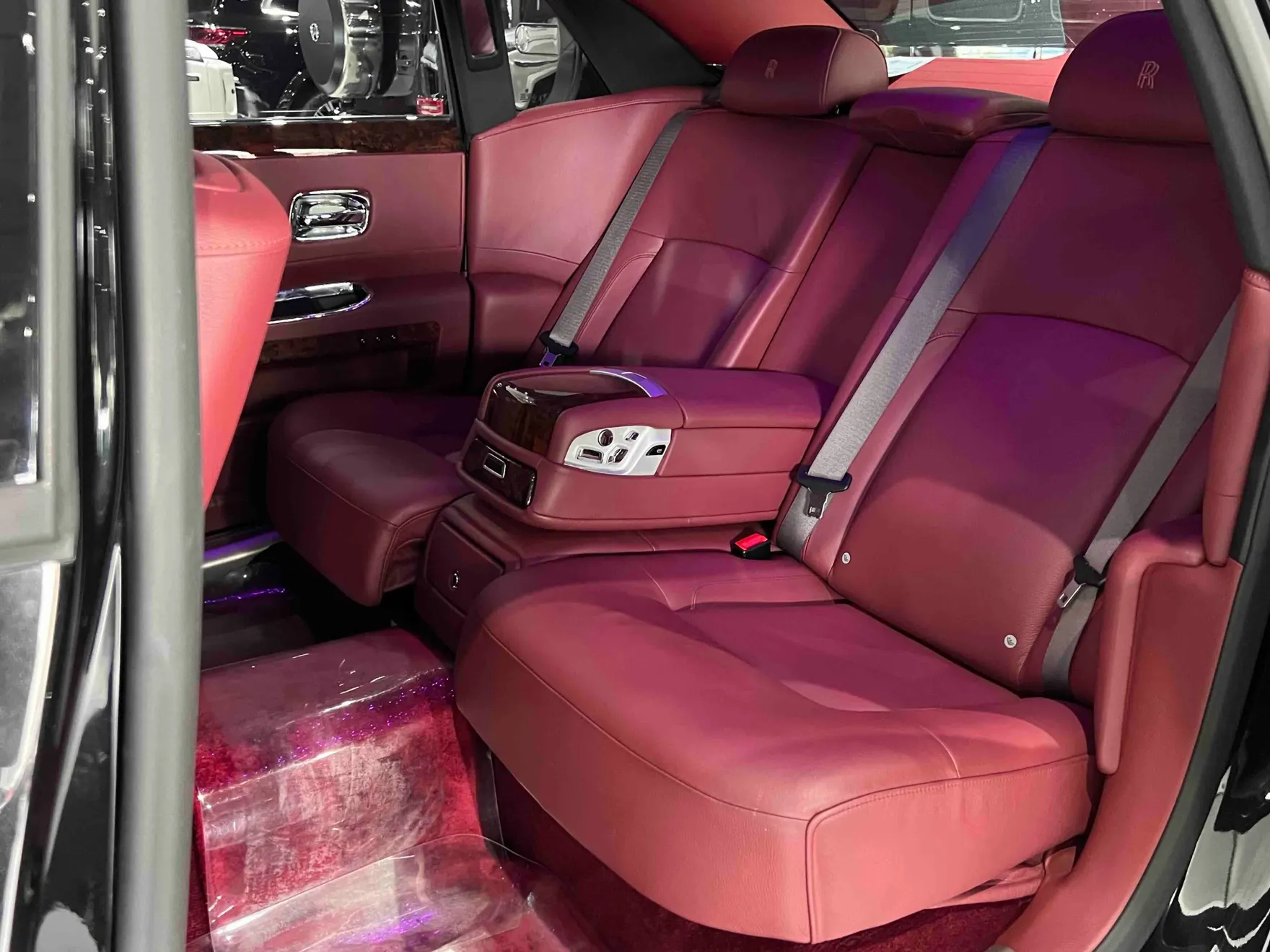 Rolls-Royce Ghost, 2014 23