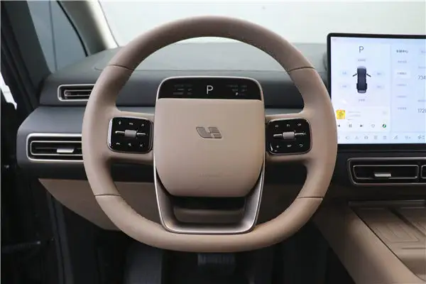Li Auto MEGA, 2025 17