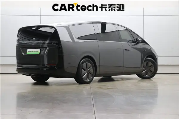 Li Auto MEGA, 2025 9