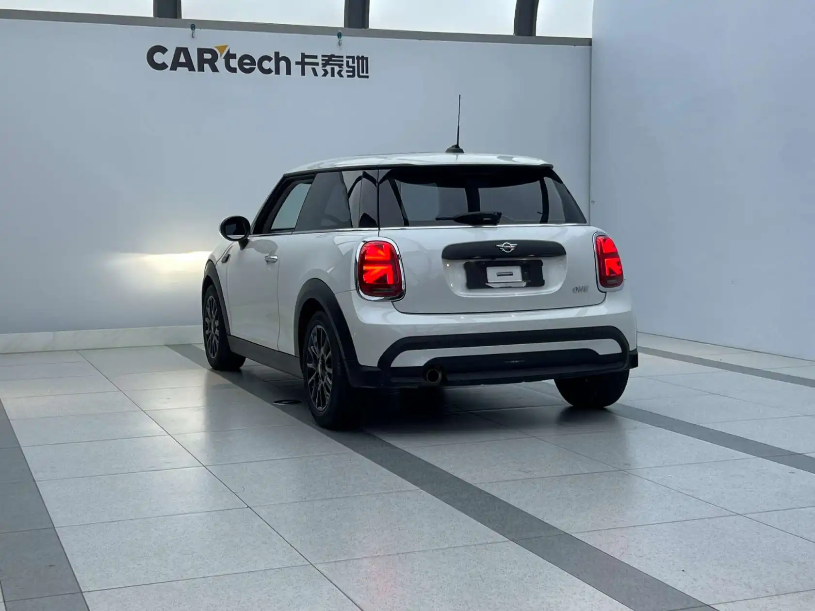 Mini ONE, 2024 4