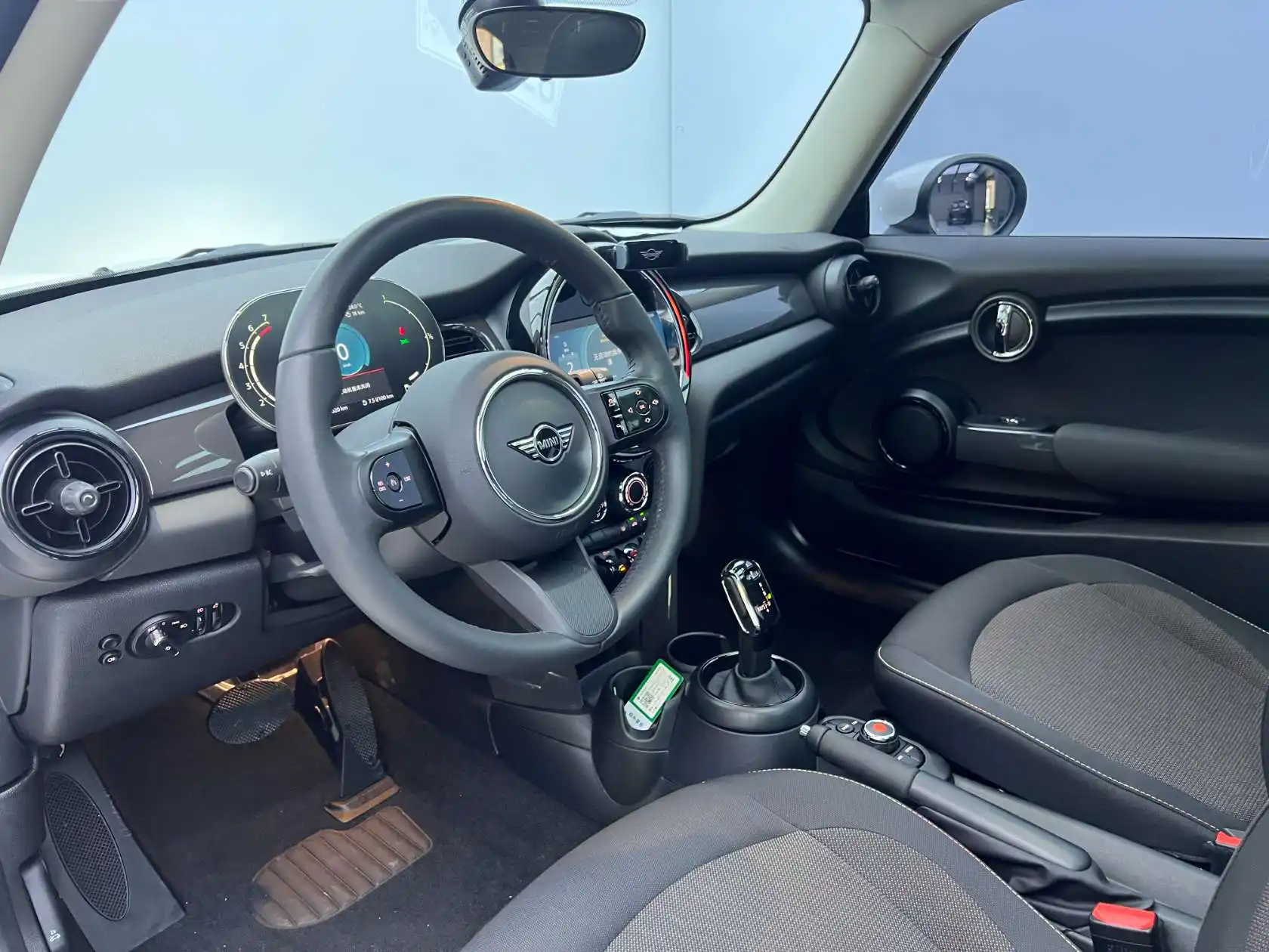 Mini ONE, 2024 9