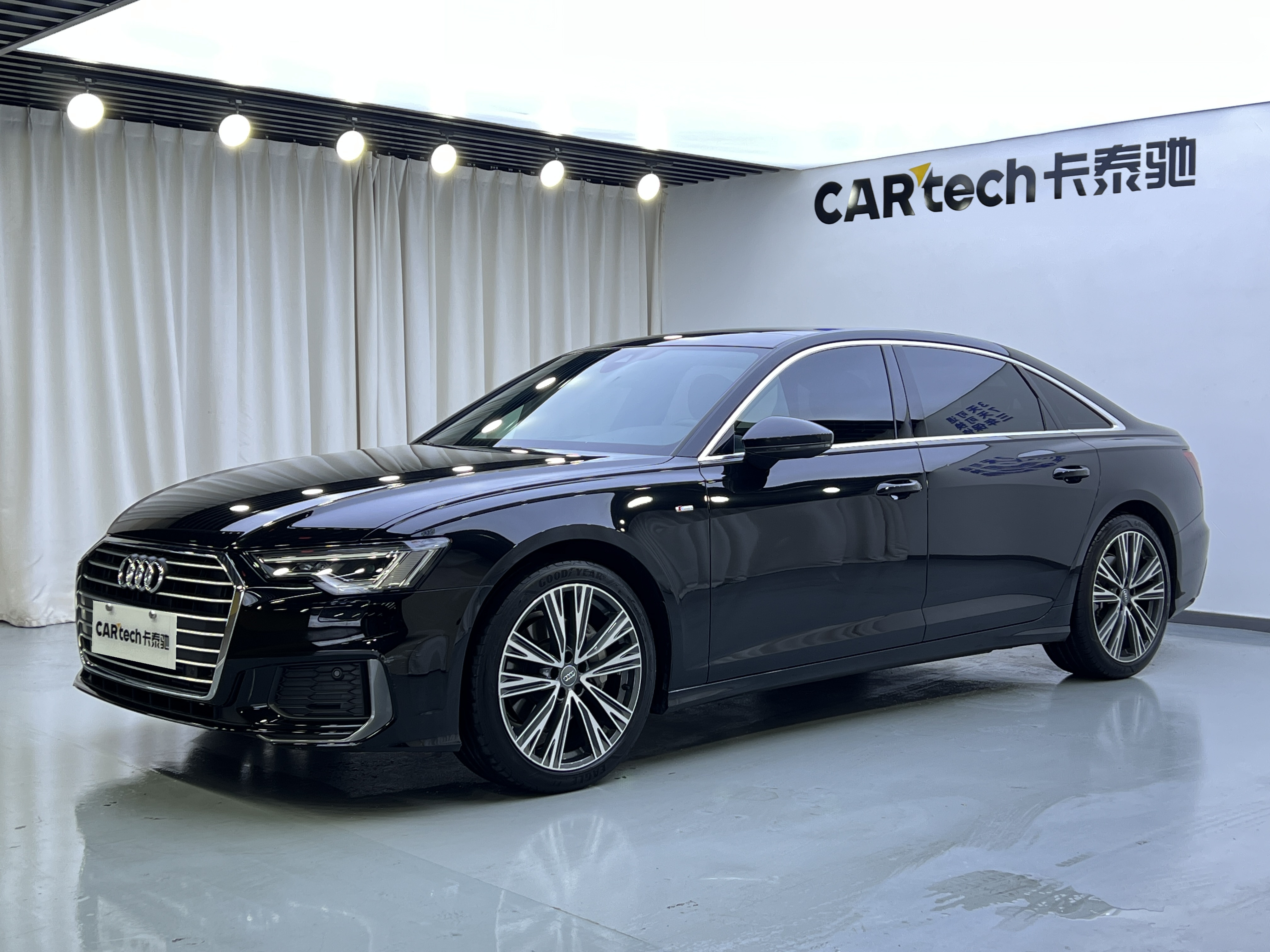 奥迪A6L2021款 45 TFSI 臻选动感型