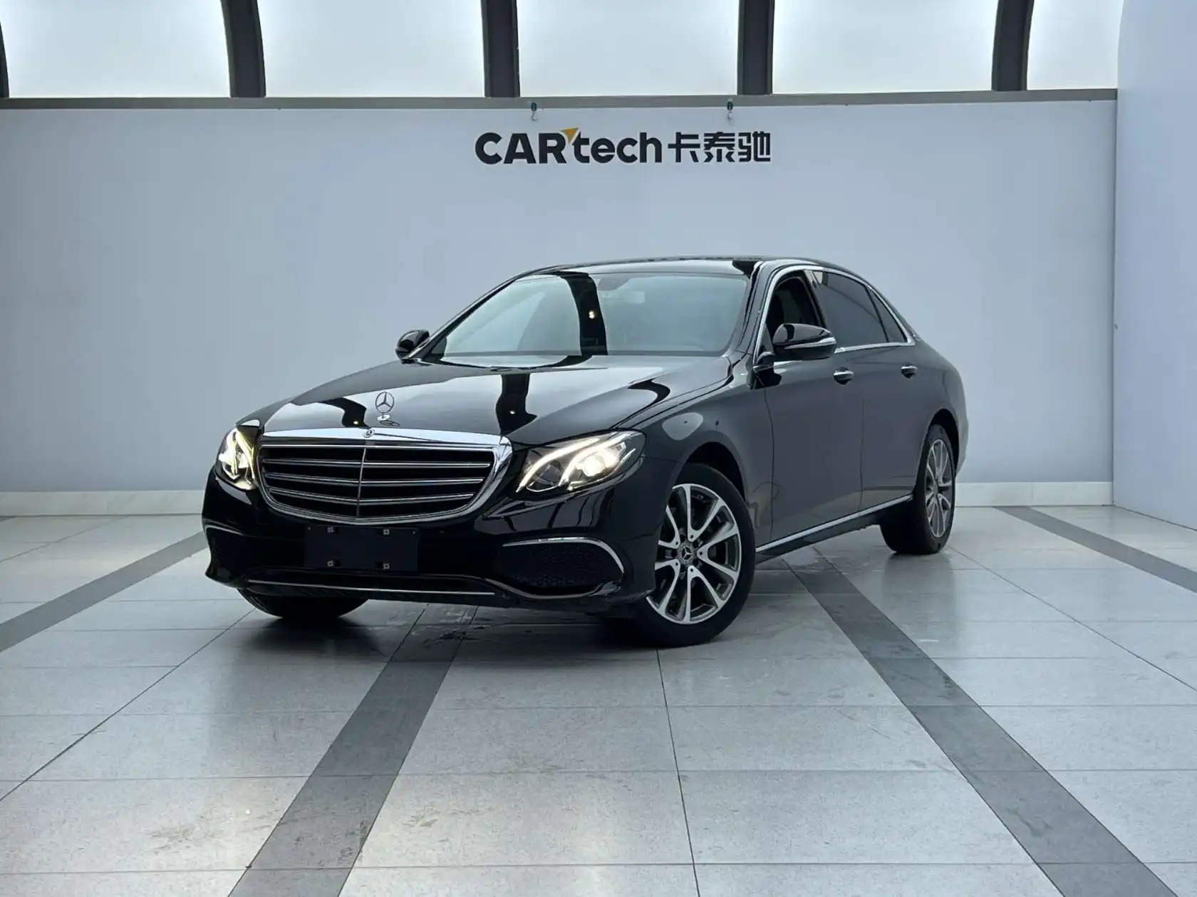 Mercedes-Benz E 260 L