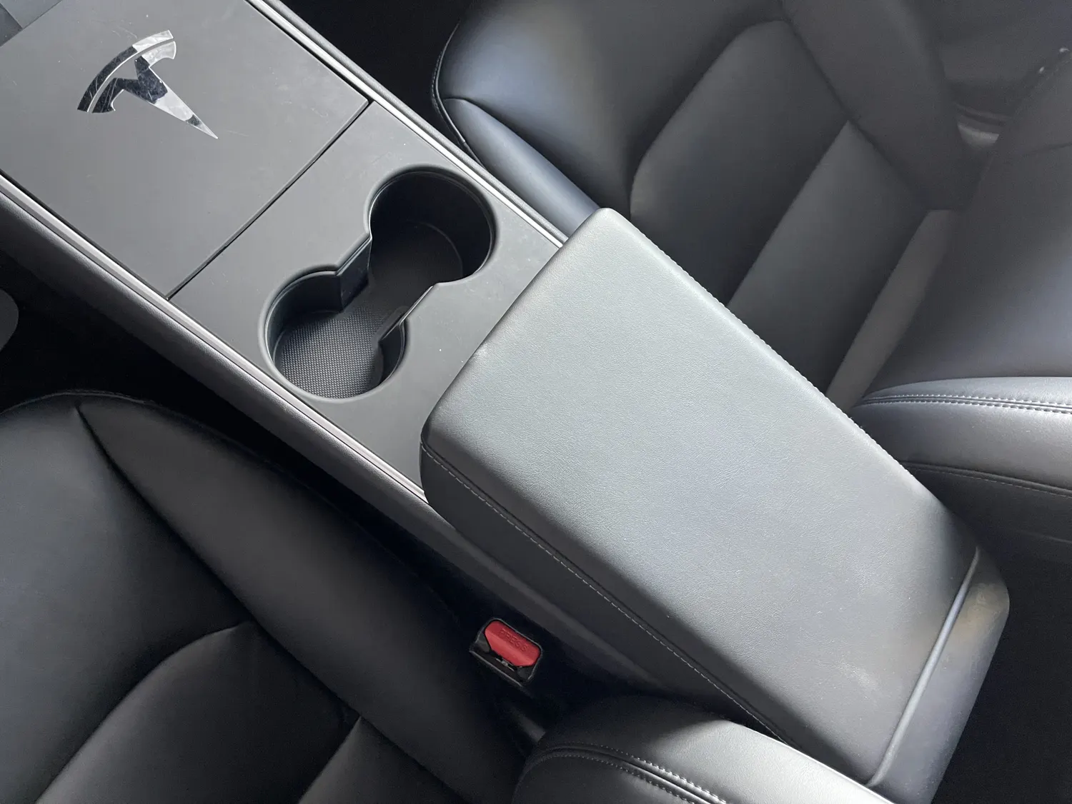 Tesla Model 3, 2020 23