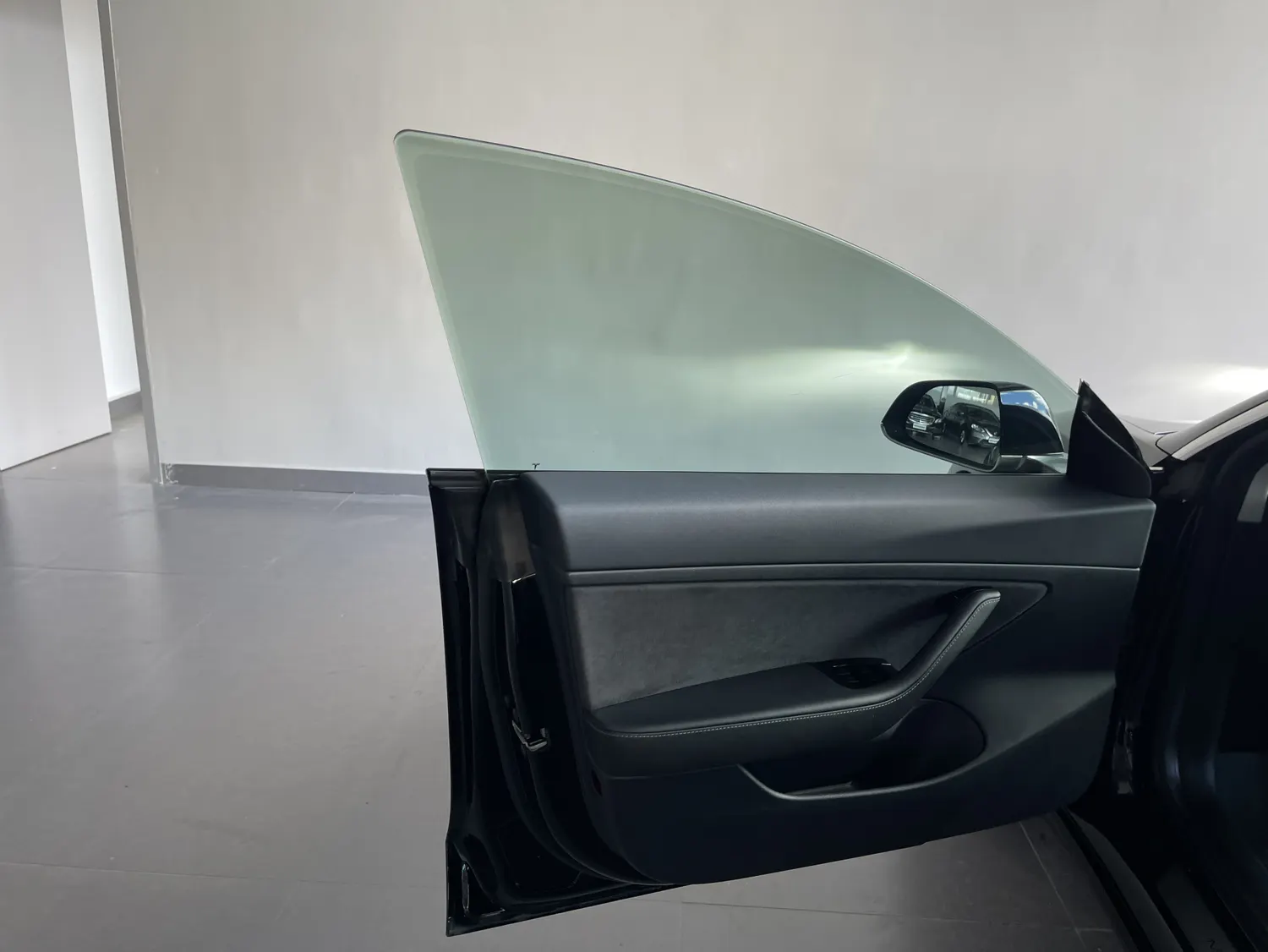 Tesla Model 3, 2020 31