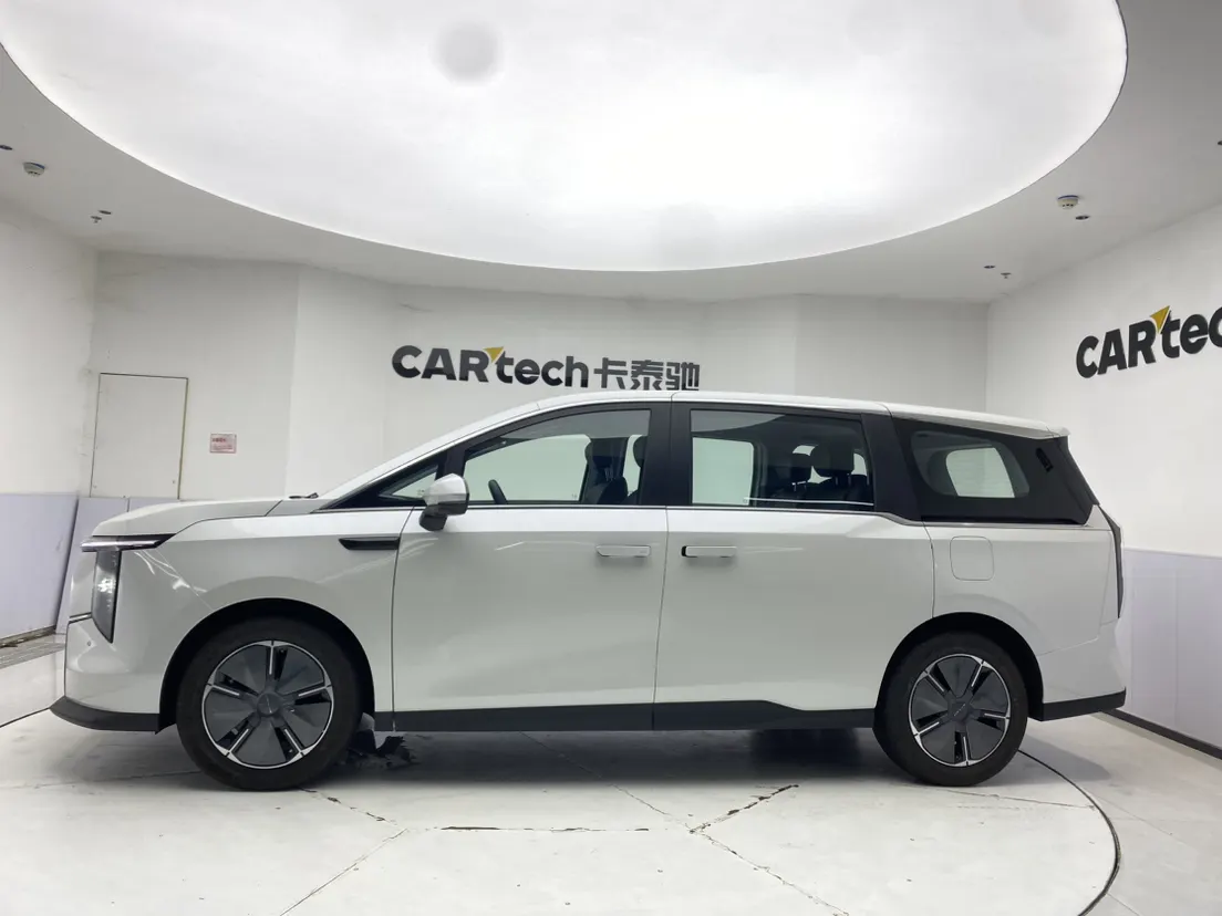 Maxus 7, 2025 8