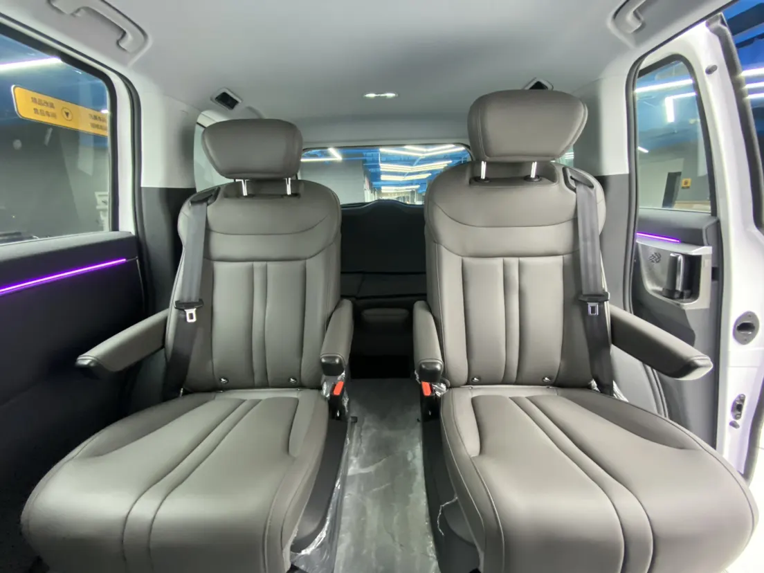Maxus 7, 2025 19