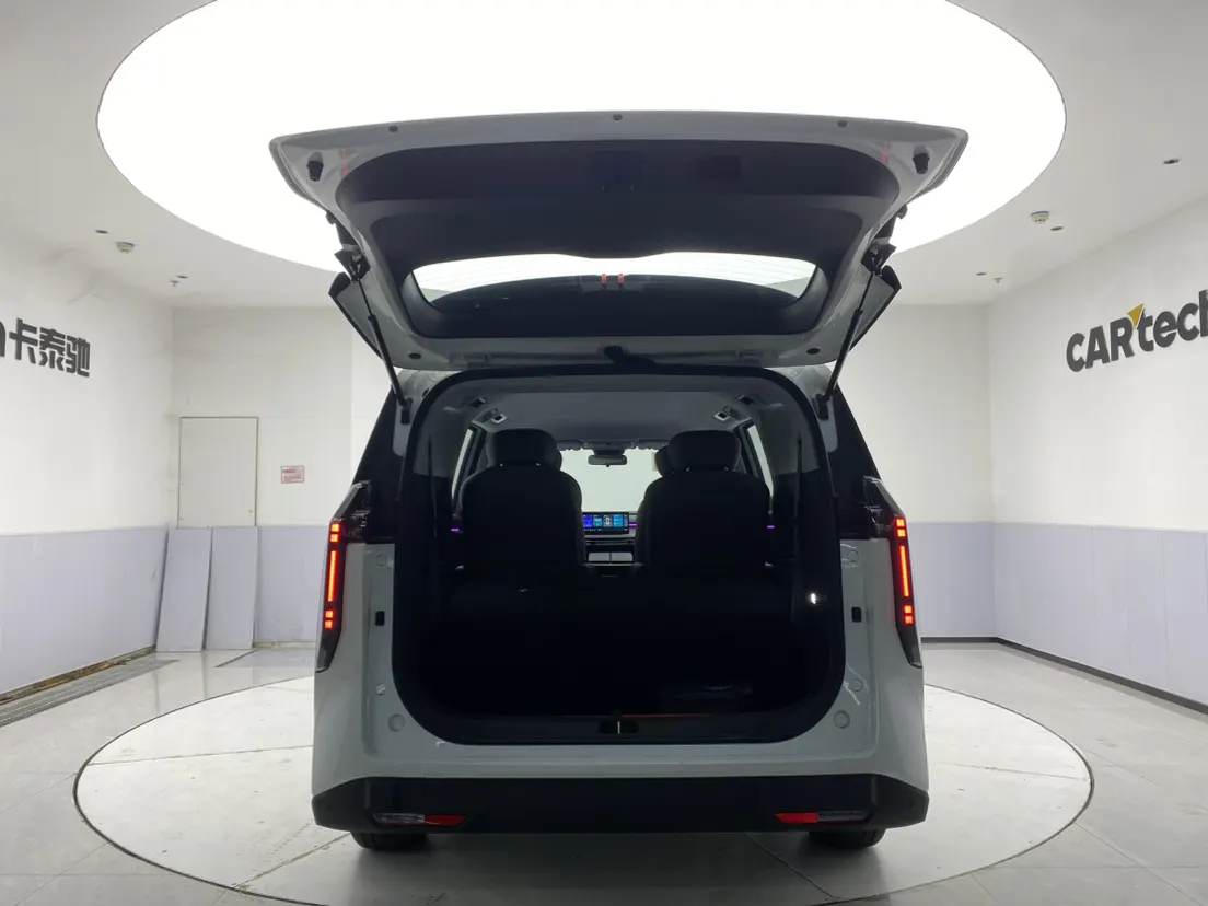 Maxus 7, 2025 30