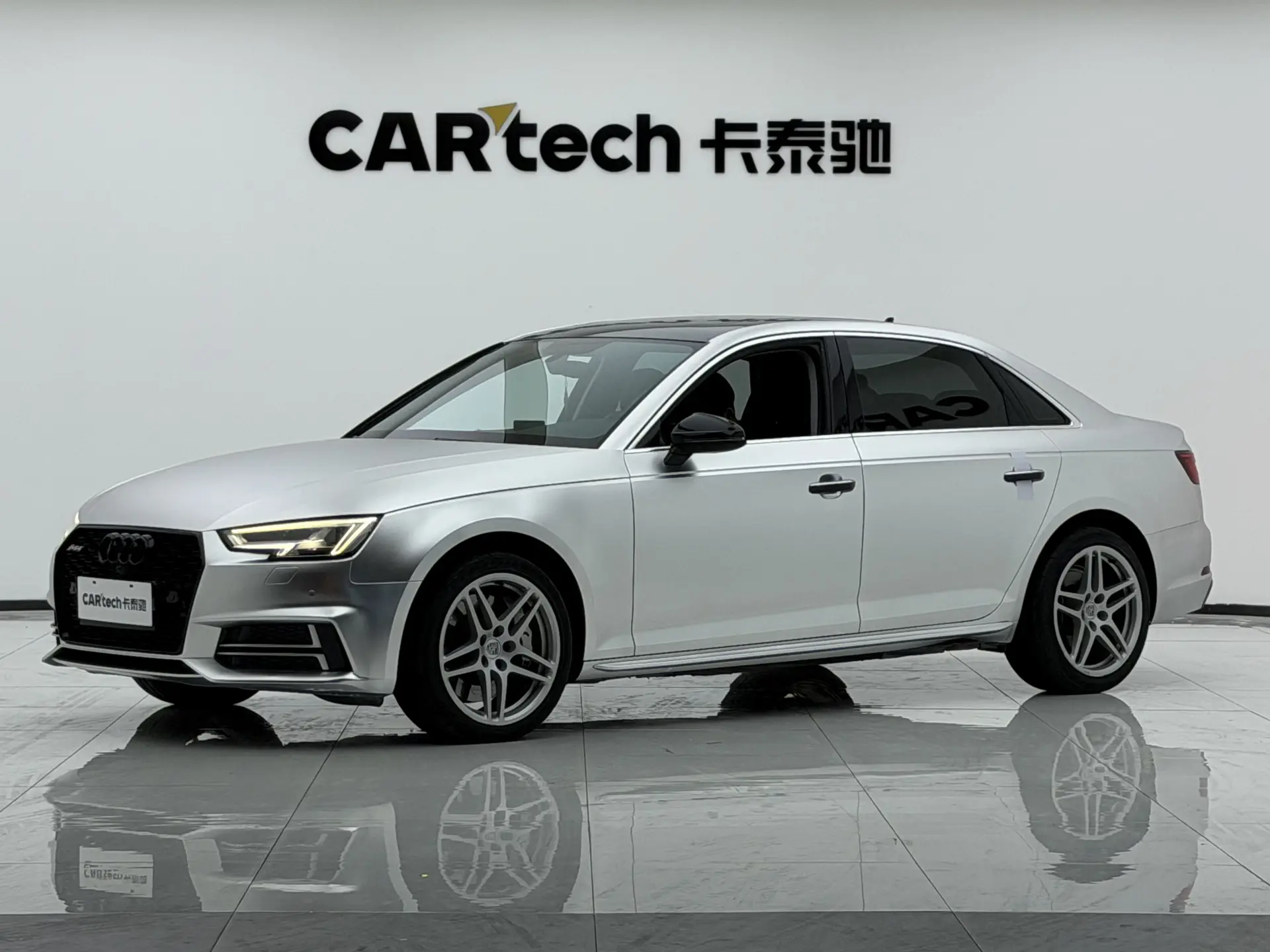 Audi A4L 40 TFSI