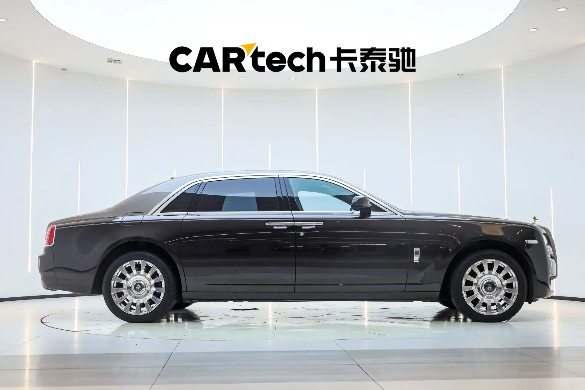 Rolls-Royce Ghost, 2016 4