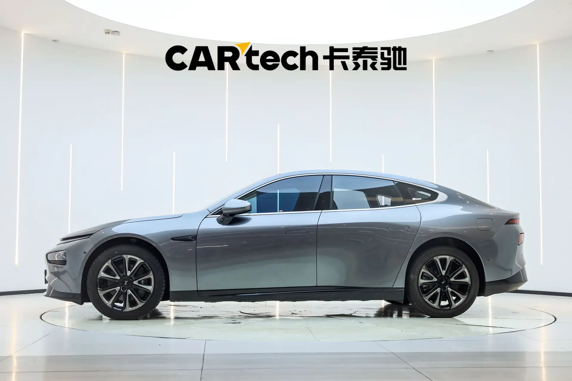Xpeng P7, 2021 8