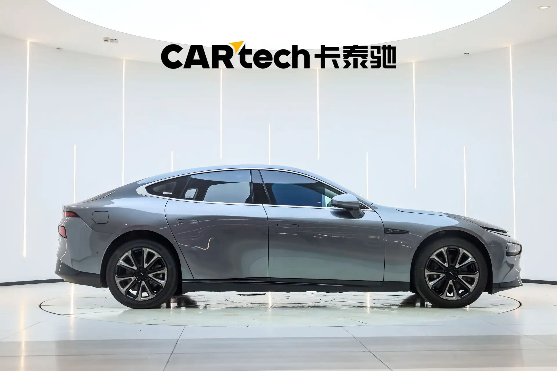 Xpeng P7, 2021 4
