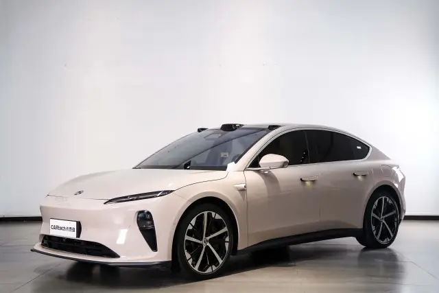 Nio ET5