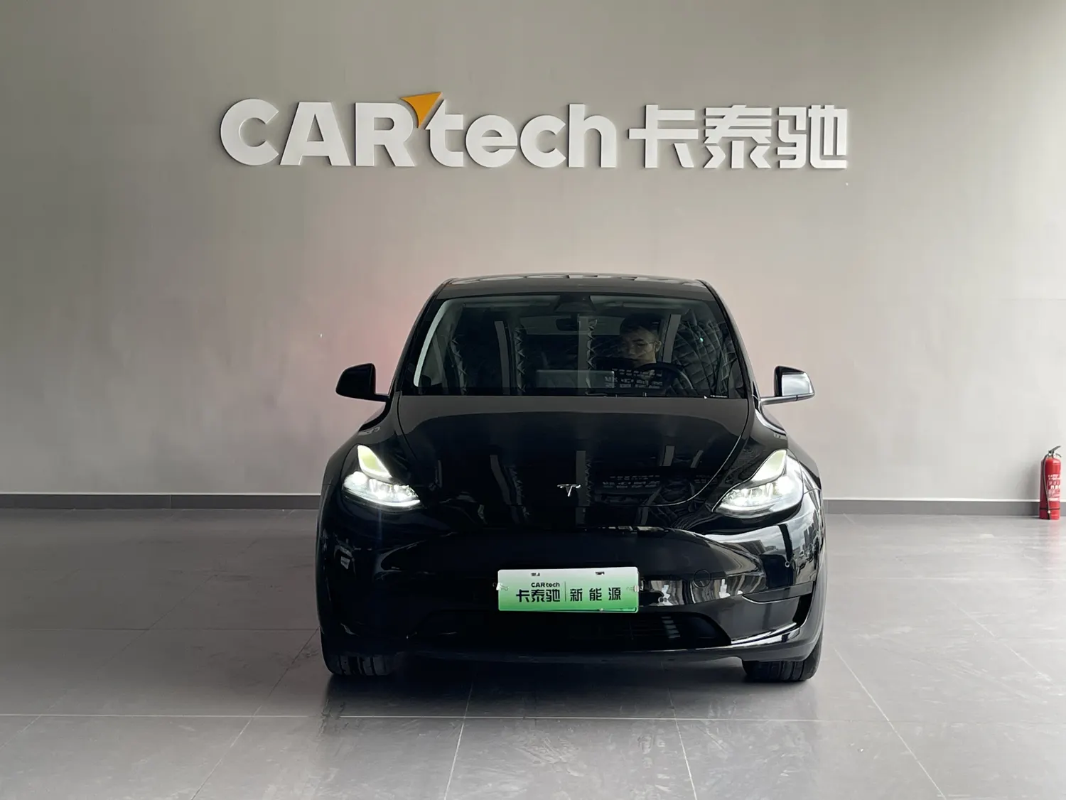 Tesla Model Y, 2024 3
