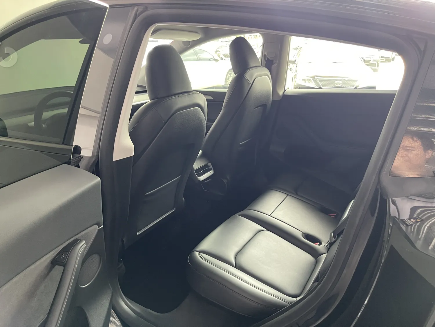 Tesla Model Y, 2024 30