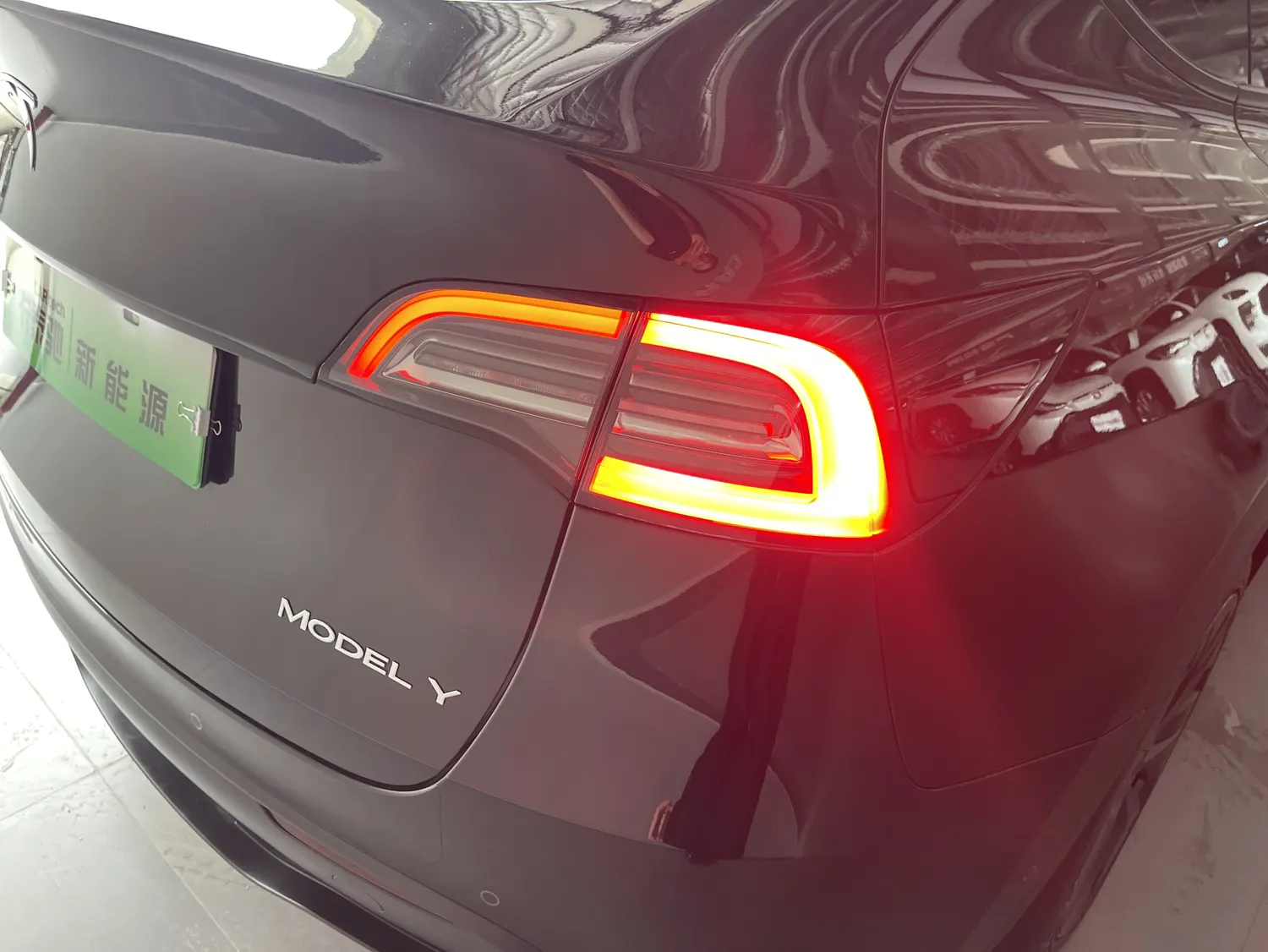 Tesla Model Y, 2024 9