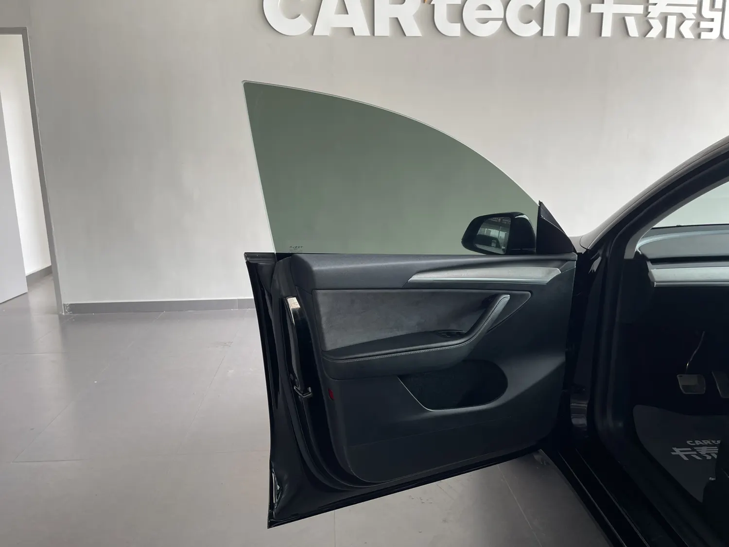 Tesla Model Y, 2024 15